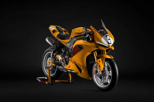 Ducati Panigale V2