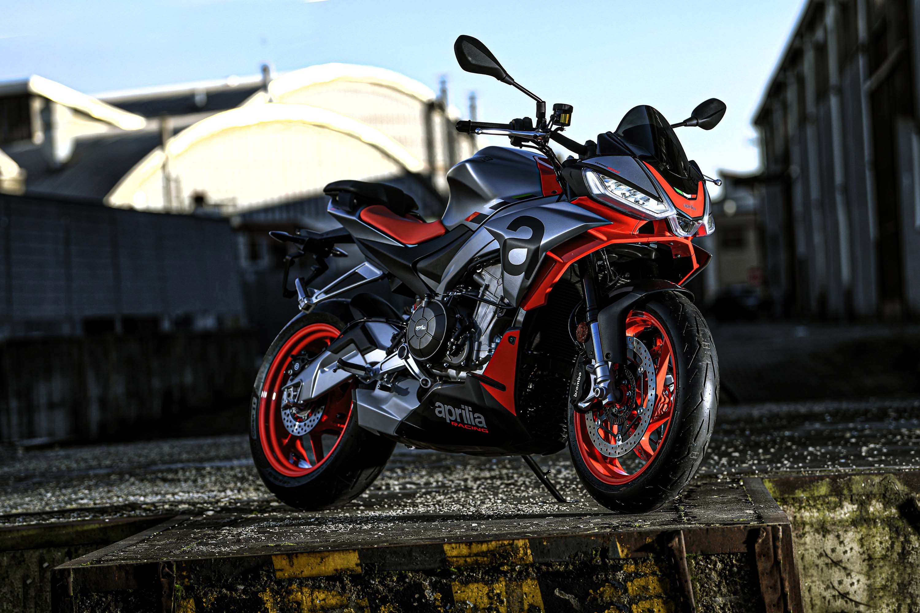 Aprilia Tuono 660, 2021