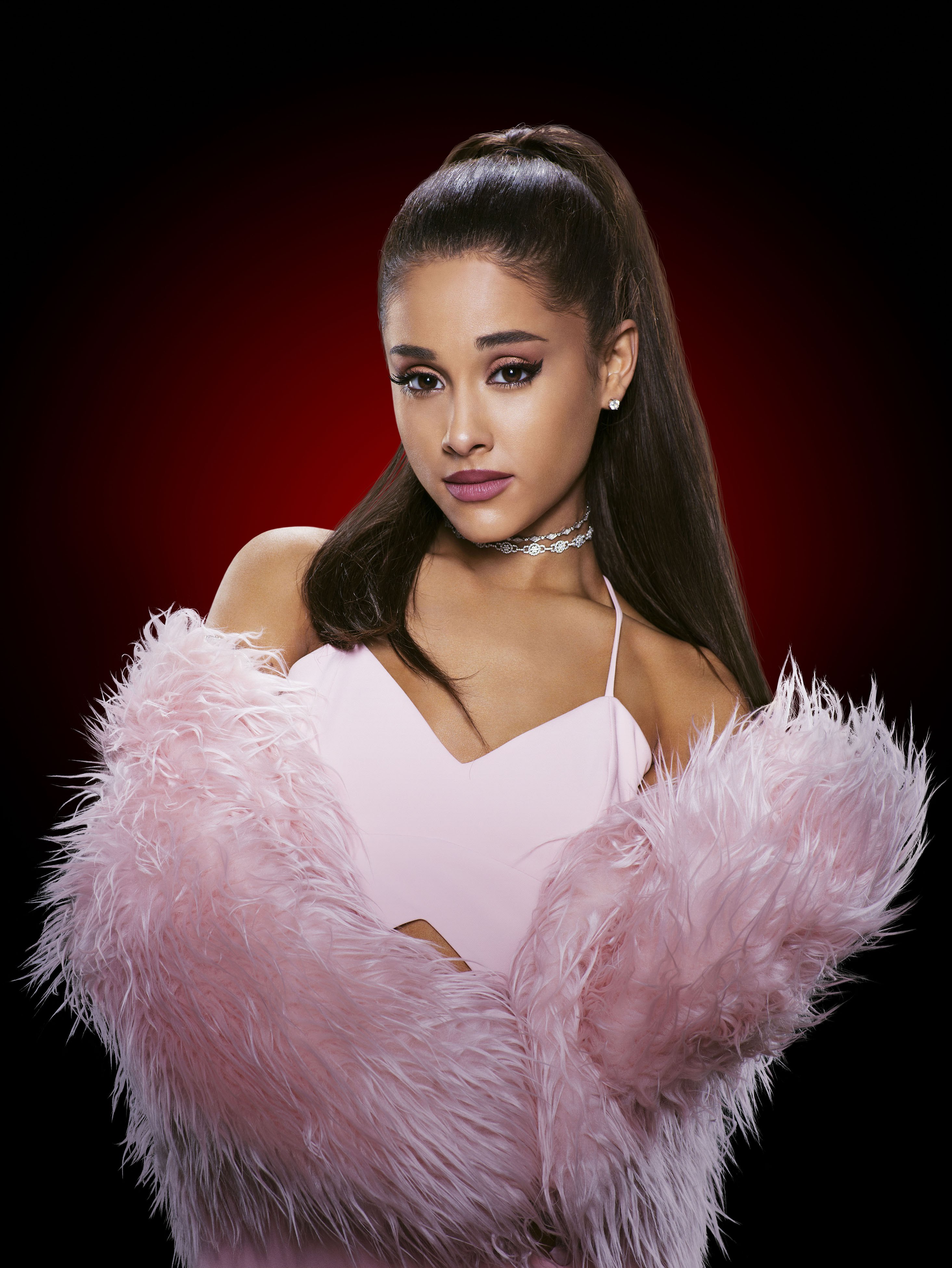 Ariana Grande, Cantora americana, Retrato
