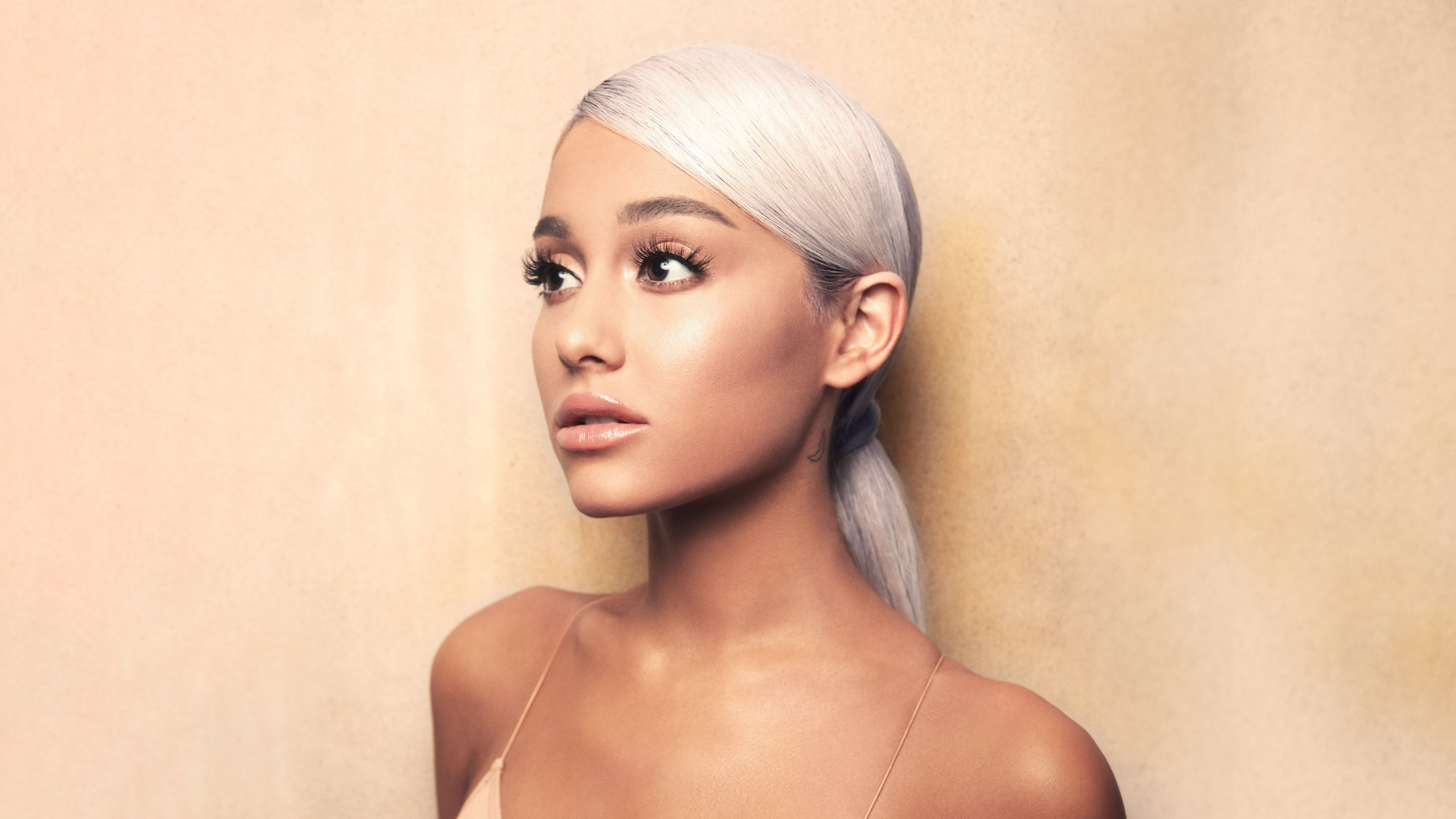 Ariana Grande, Close-up, 5K