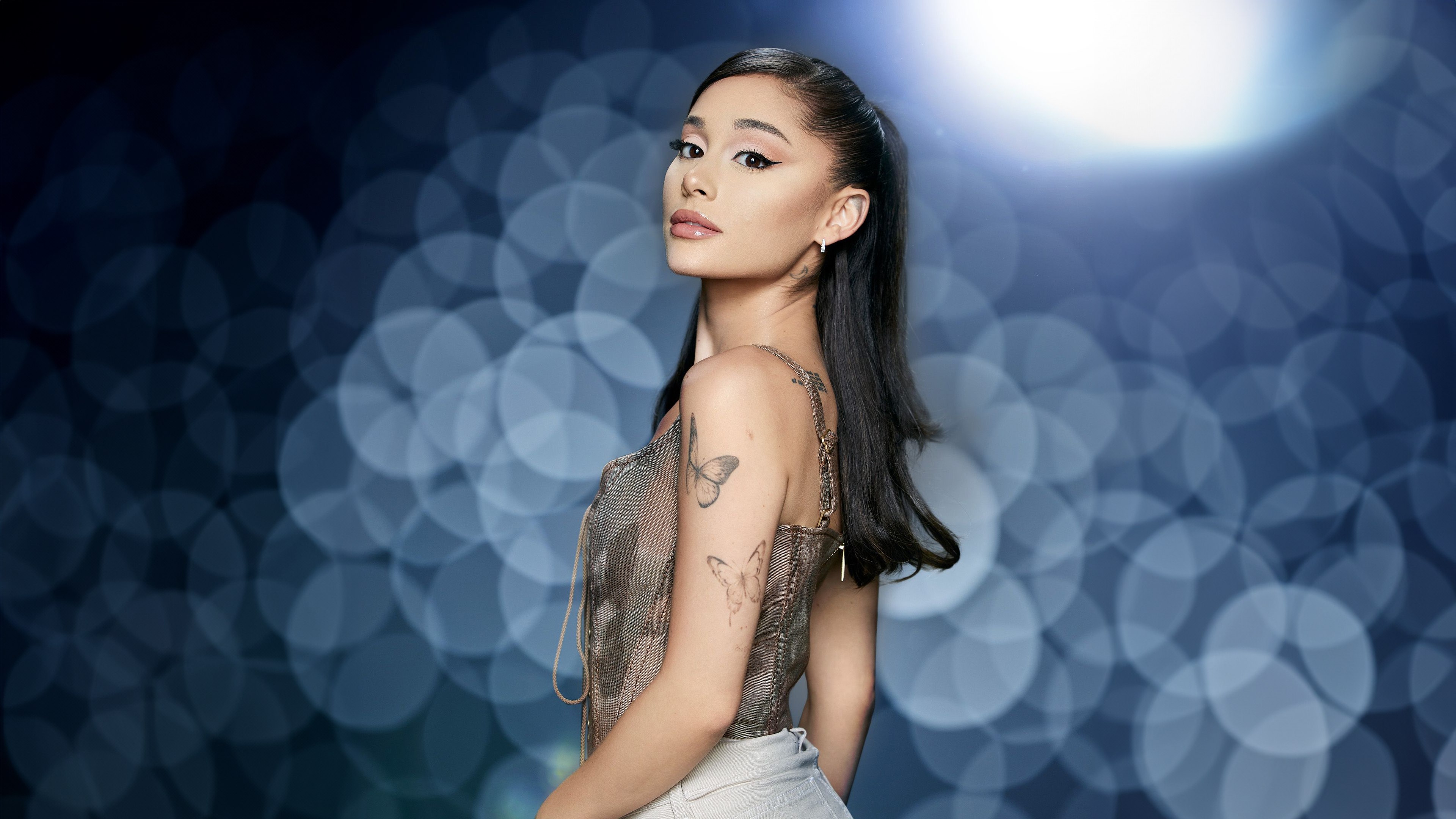 Ariana Grande, Fundo bokeh, Cantora americana