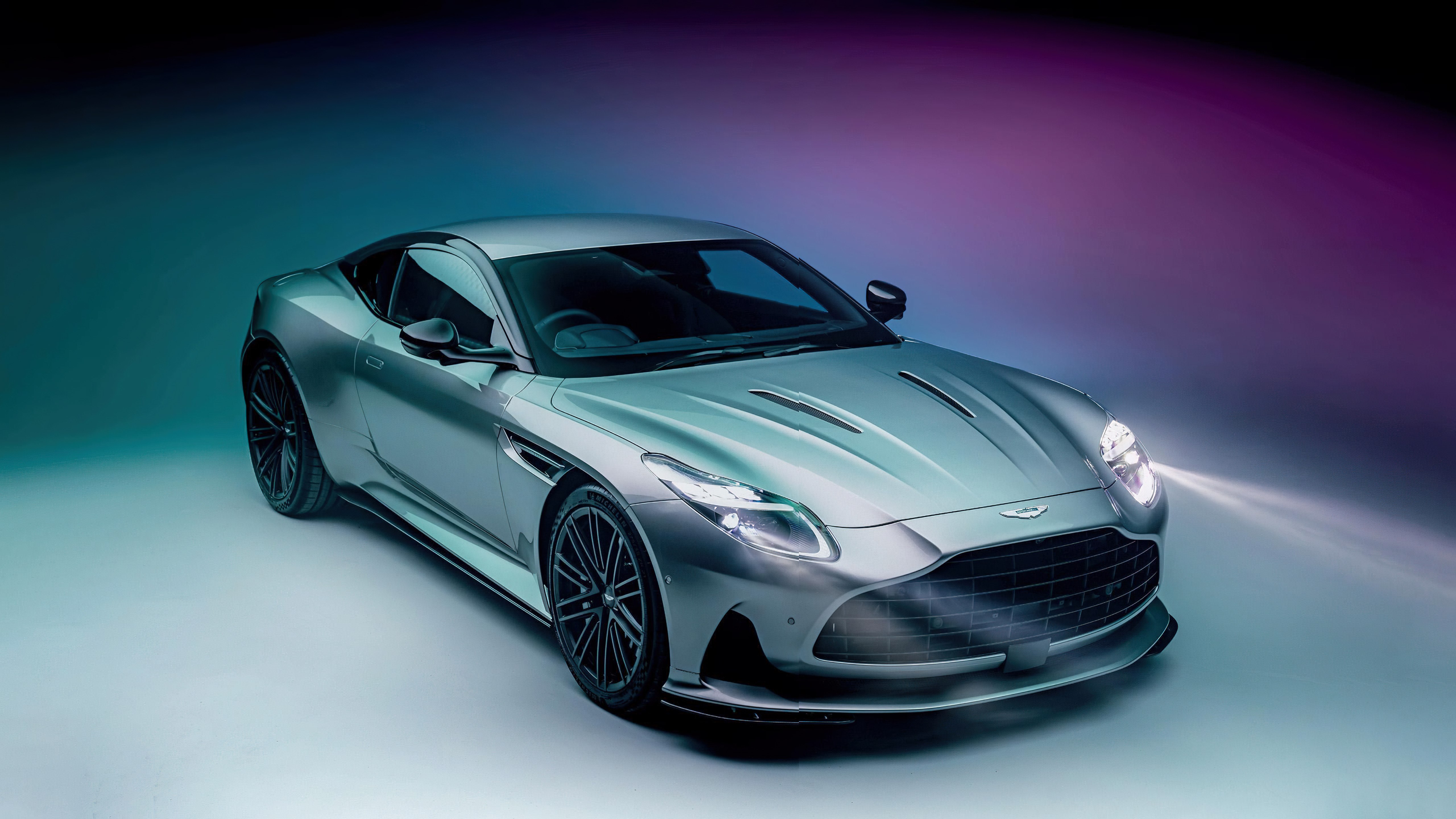 Aston Martin DB12, Irado, 2024, 5K