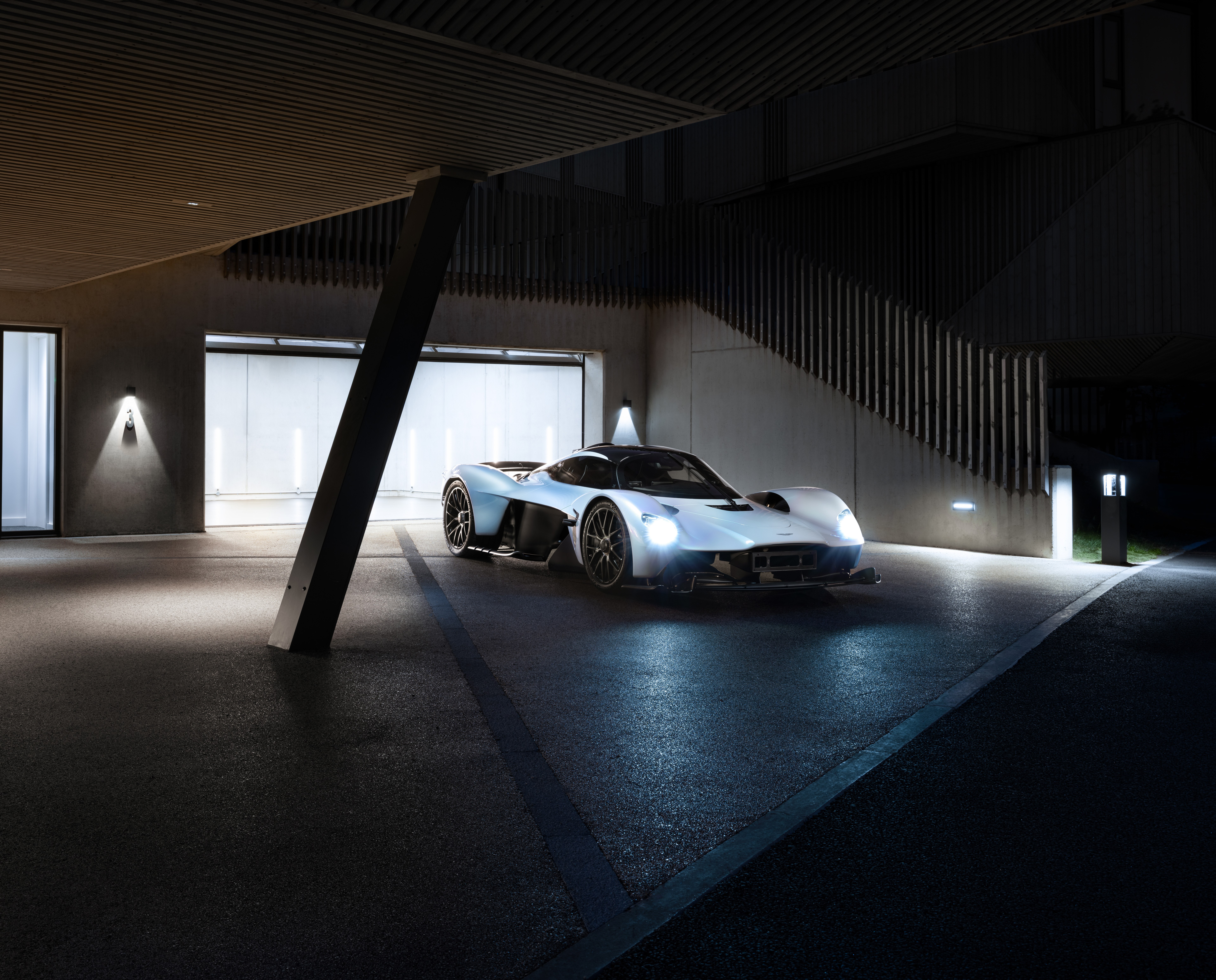 Aston Martin Valkyrie, Carro esportivo híbrido, 8K, 5K, Futurista