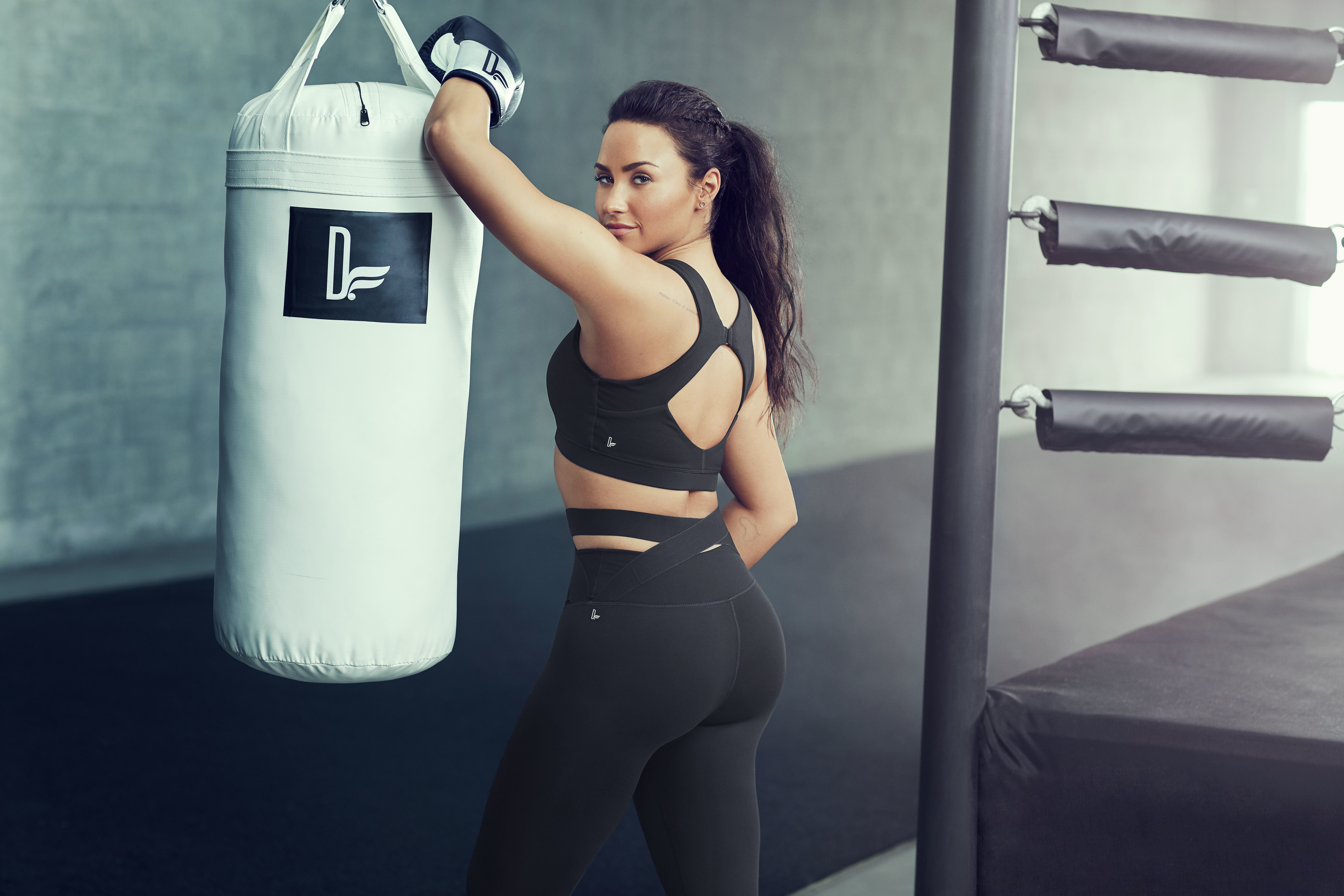 Demi Lovato, 5K, 8K