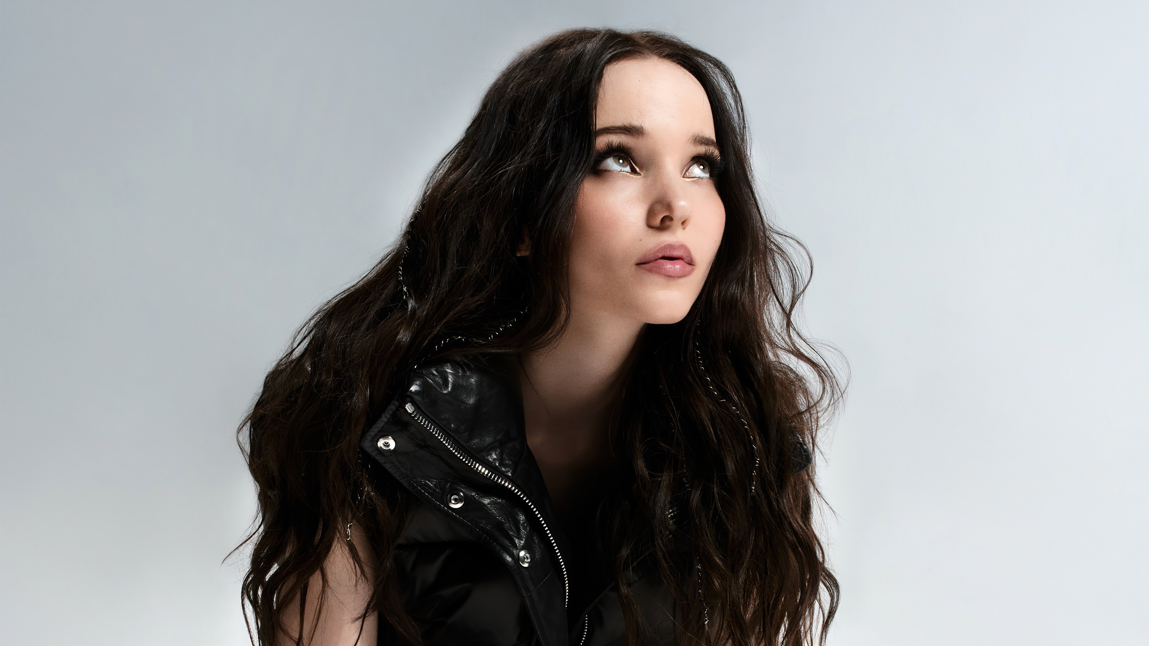 Dove Cameron, Ensaio fotográfico, Cantora americana