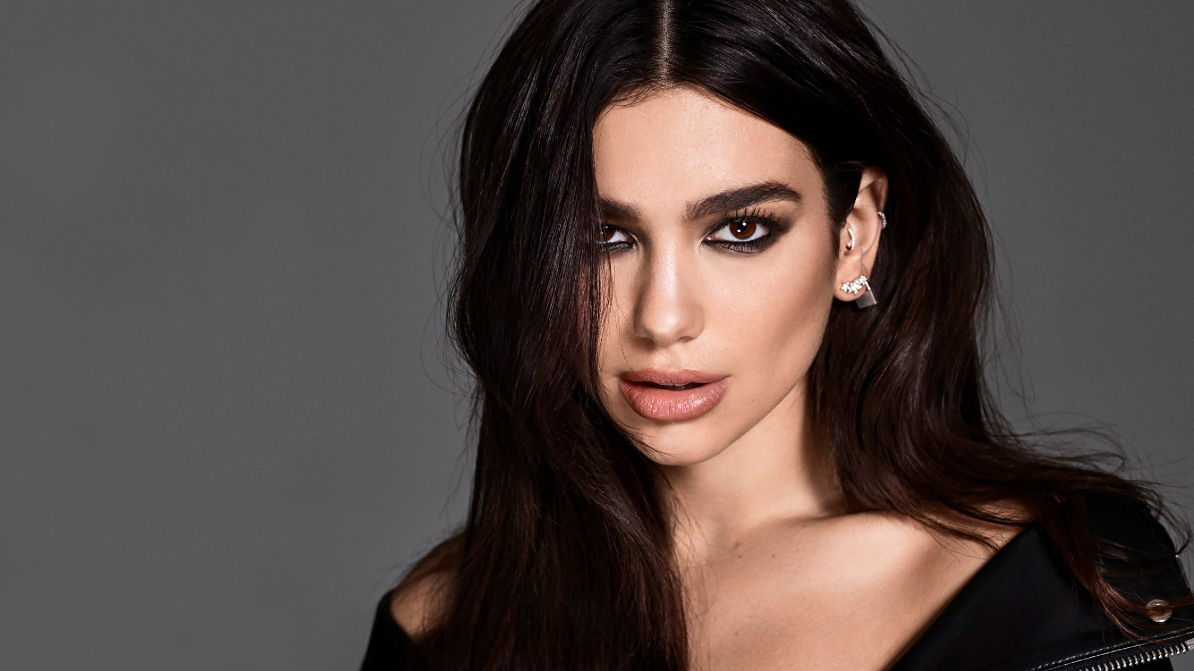 Dua Lipa, Linda, Modelo, Cantora albanesa, Retrato
