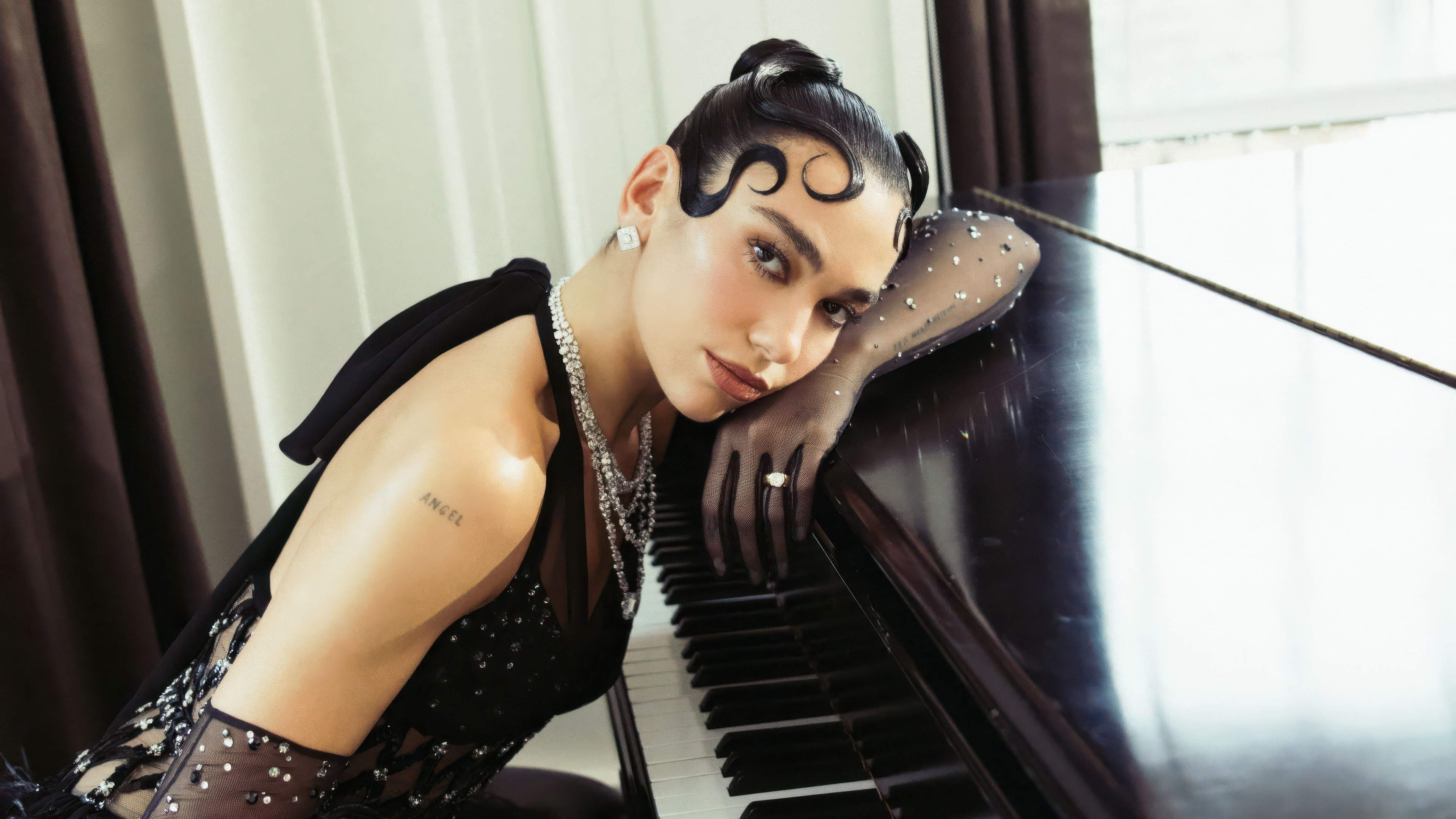 Dua Lipa, Met Gala, 2025, Cantora albanesa