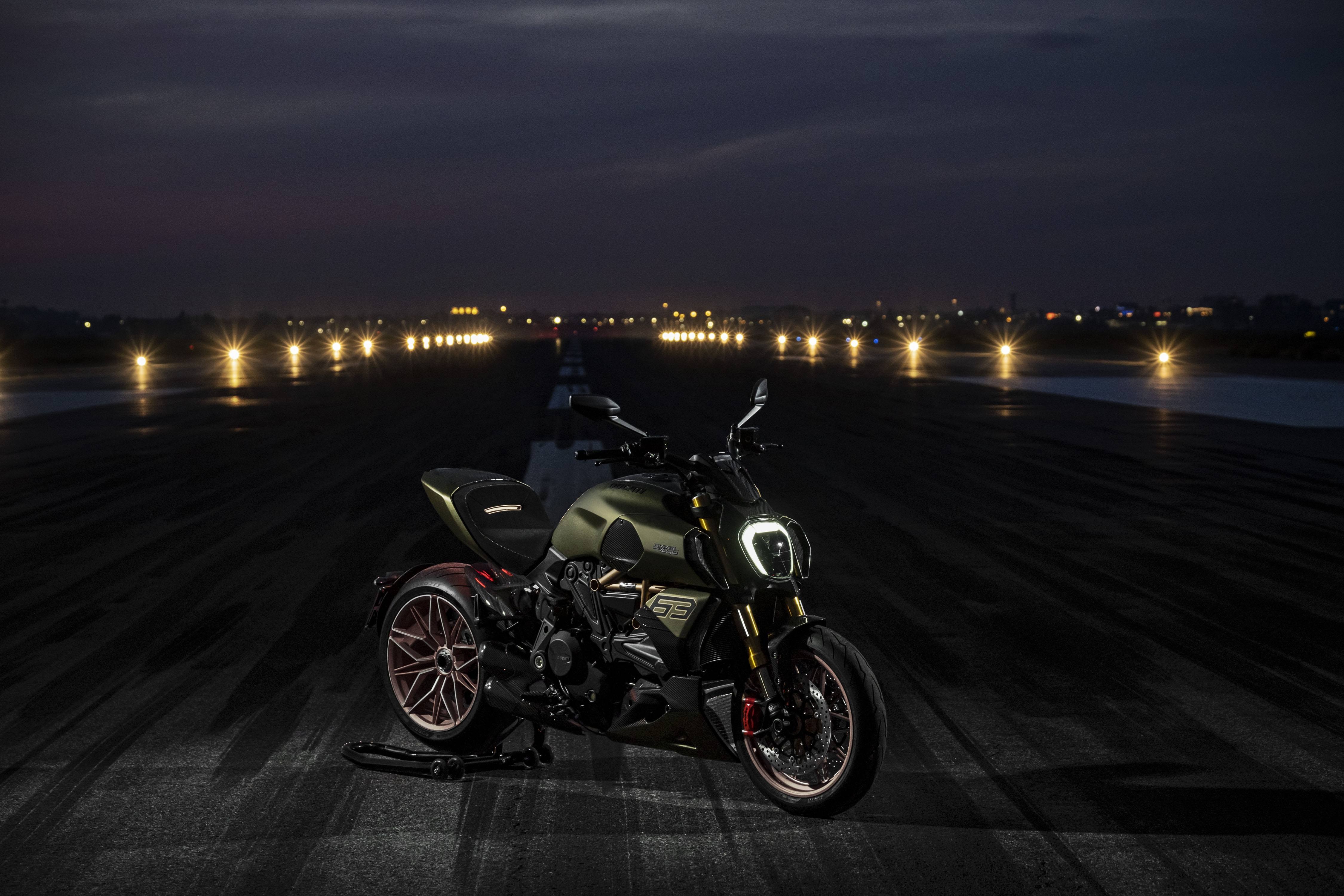 Ducati Diavel 1260 Lamborghini, Edição limitada, 2021, 5K
