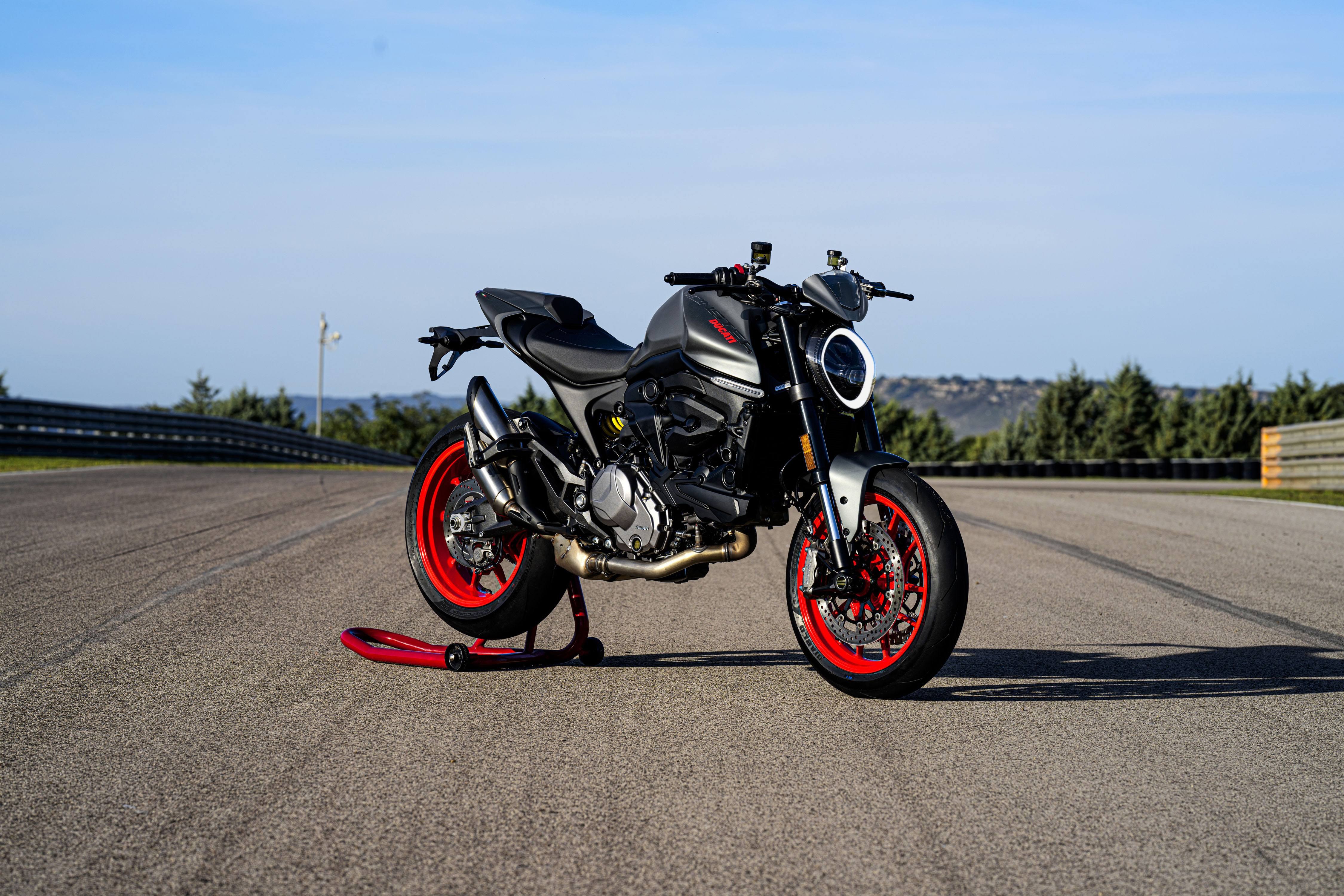 Ducati Monster, Moto de performance, 2021, 5K