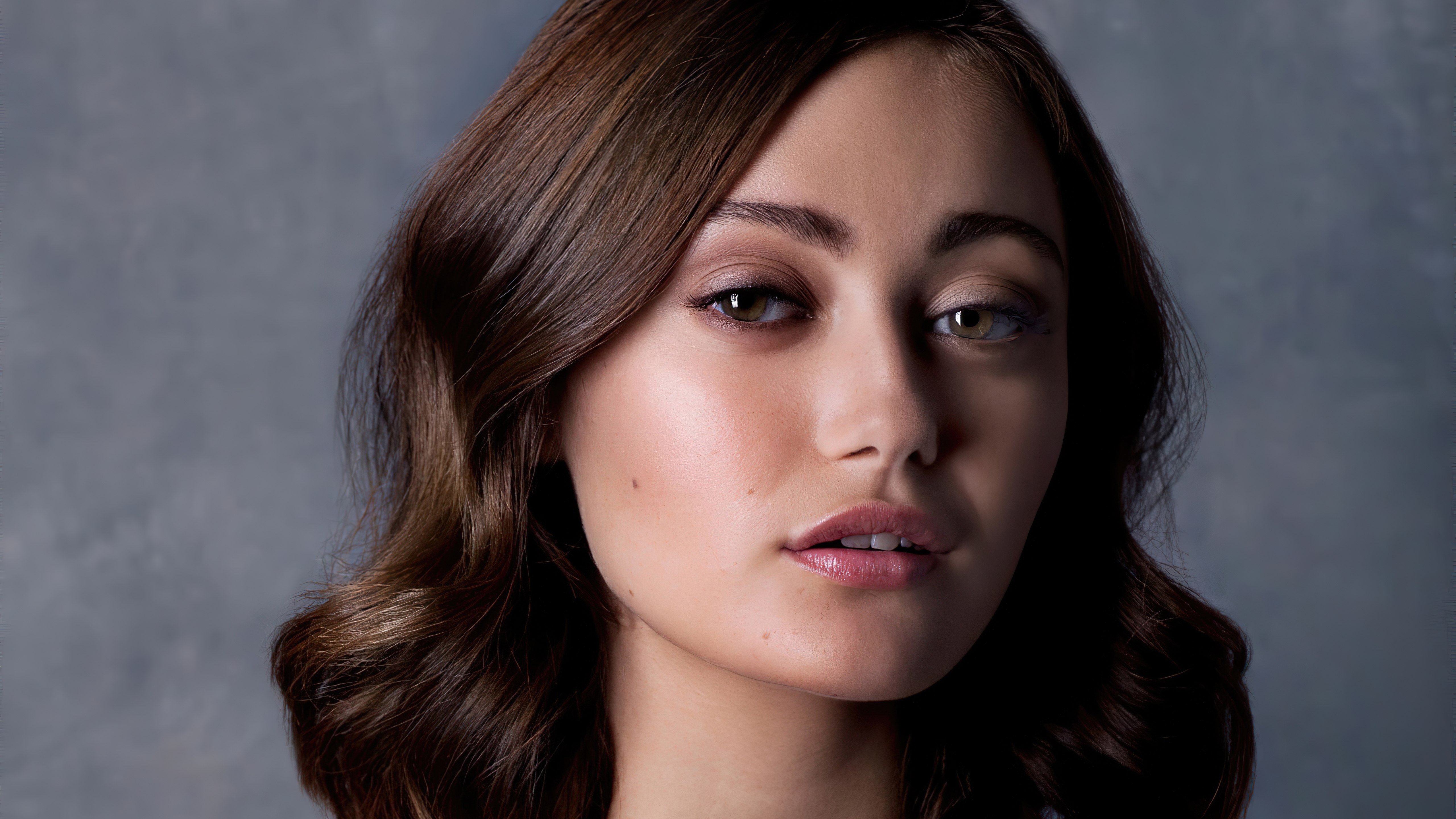 Ella Purnell, Close-up, 5K, Atriz inglesa