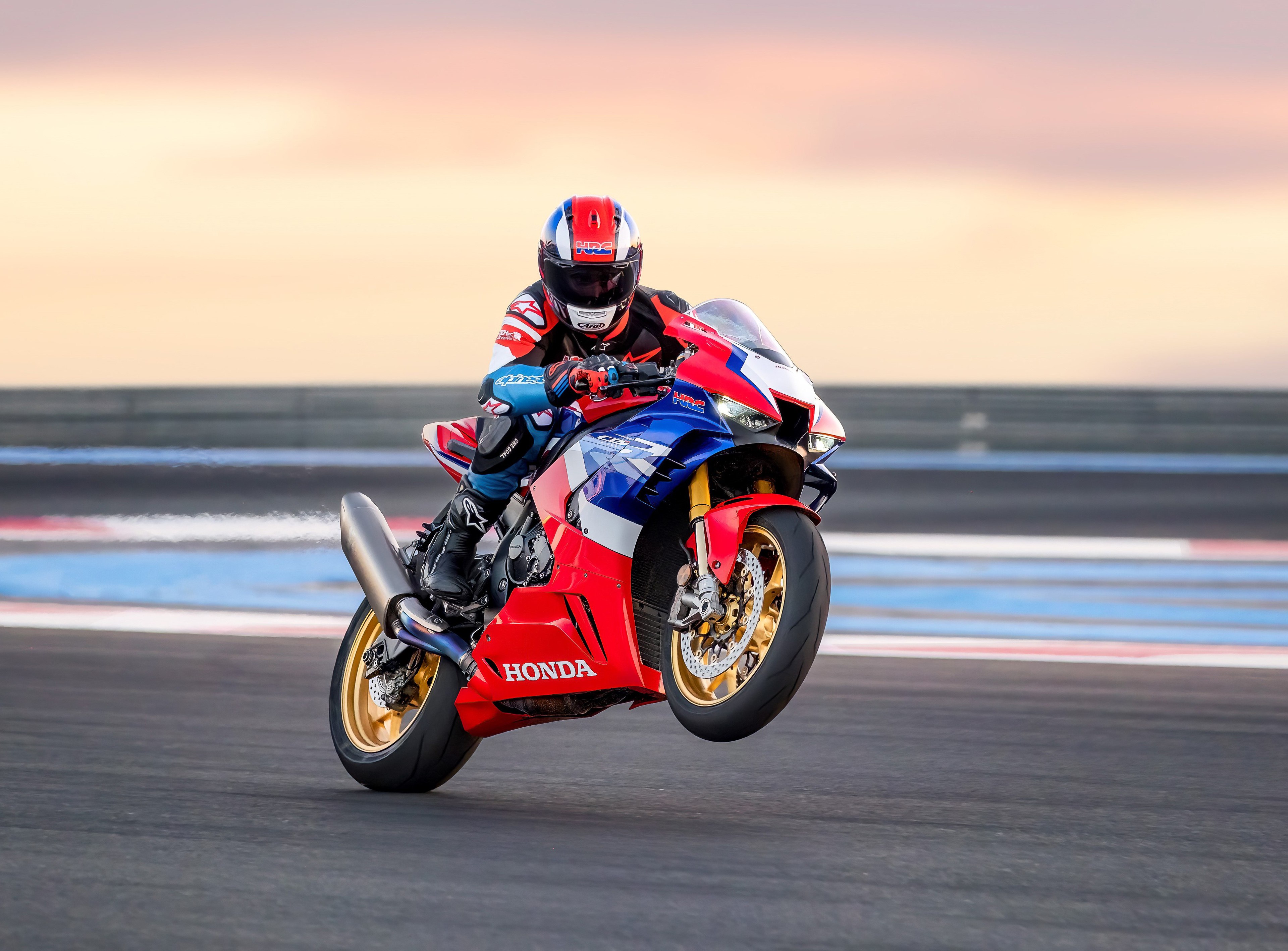 Honda CBR1000RR-R Fireblade SP, Motos de corrida, Manobra, Pista de corrida, Motos esportivas, 2022