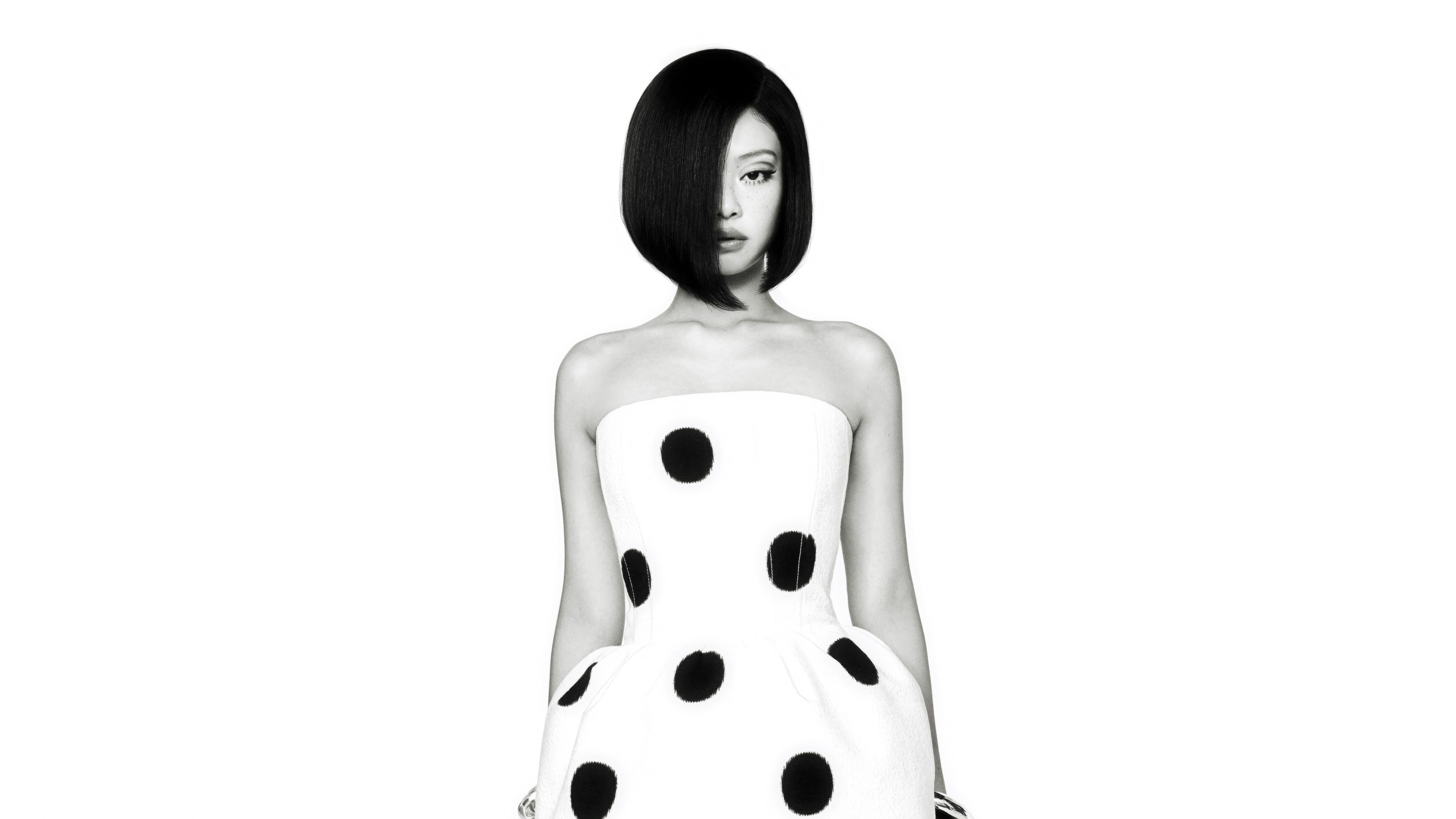 Jennie, 2026, V Magazine, 8K, Monocromático, 5K, Fundo branco