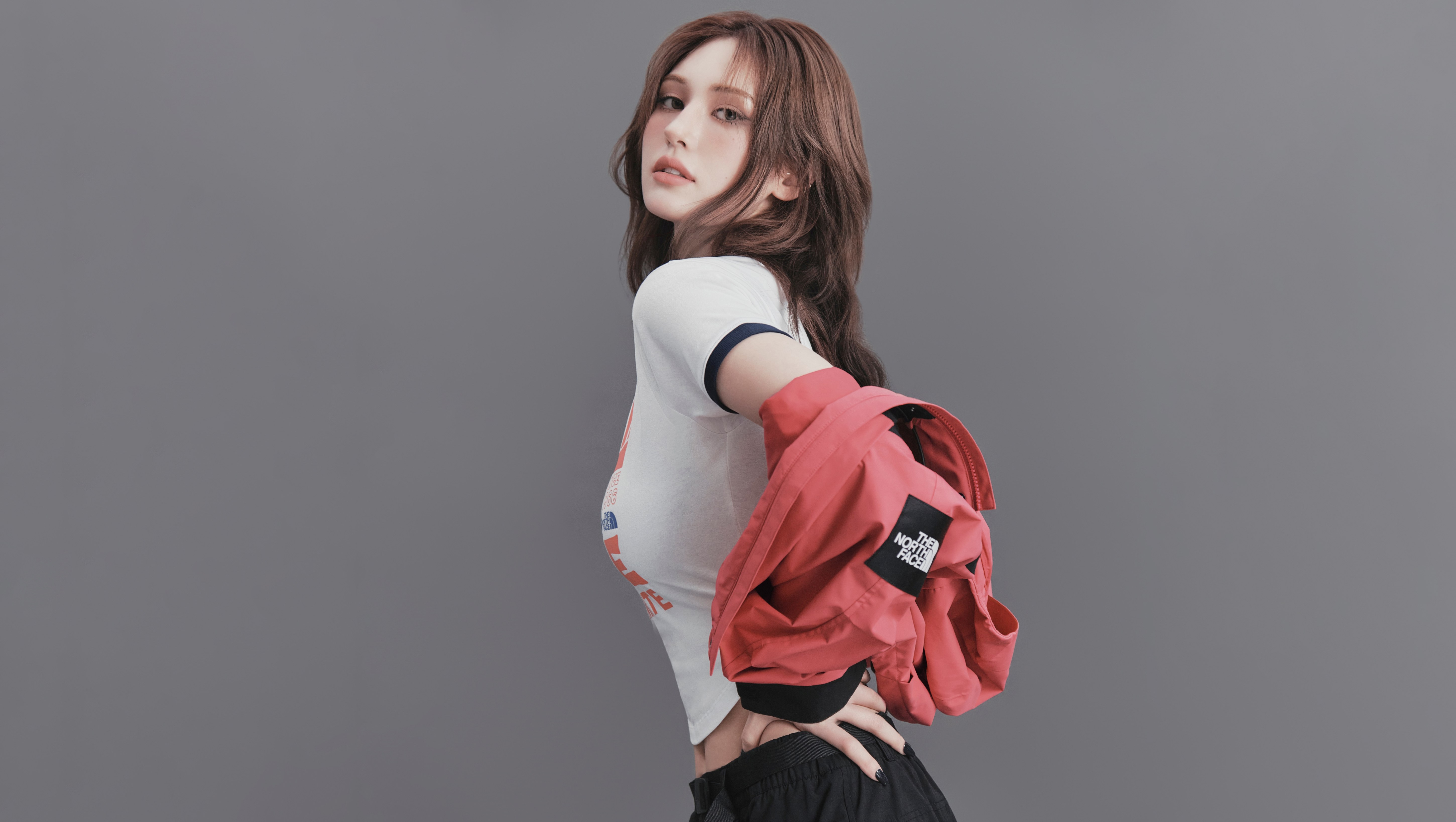 Jeon Somi, Fundo cinza, 5K, Cantoras de K-Pop