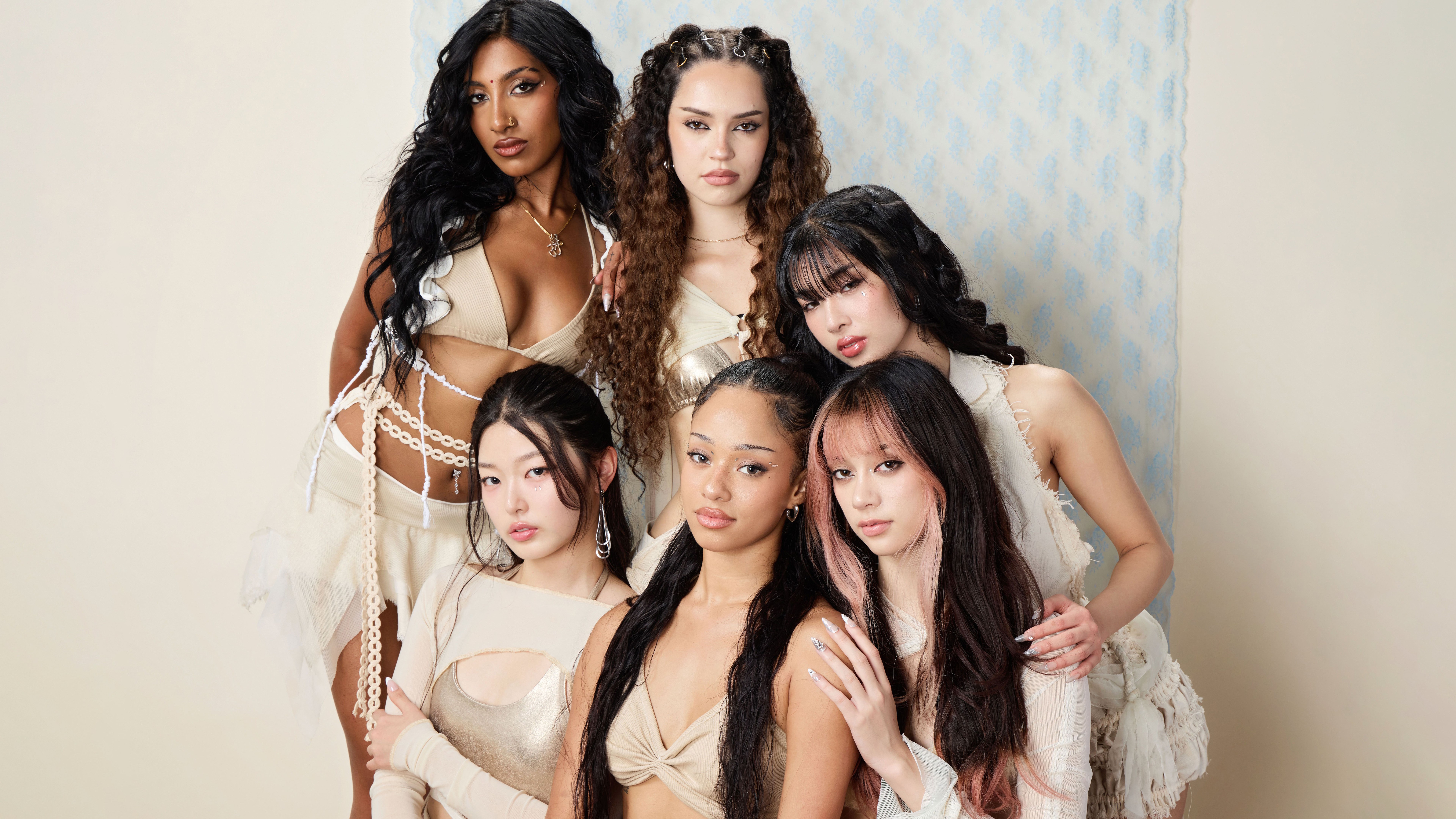 KATSEYE, Grupo, 5K, 8K, Manon, Sophia (KATSEYE), Daniela, Lara (KATSEYE), Megan (KATSEYE), Yoonchae