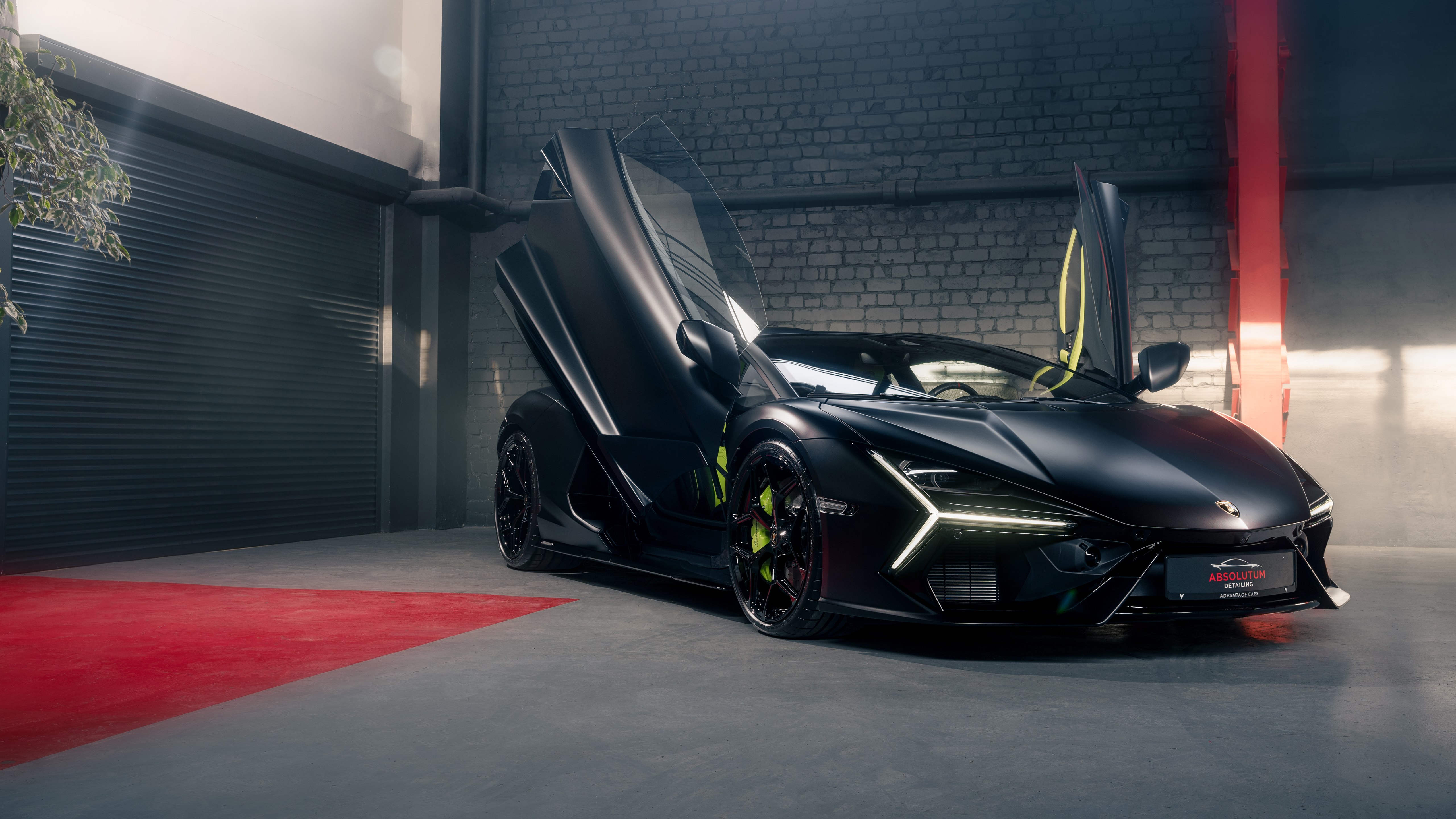 Lamborghini Revuelto, Preto fosco, Carro esportivo híbrido, 5K