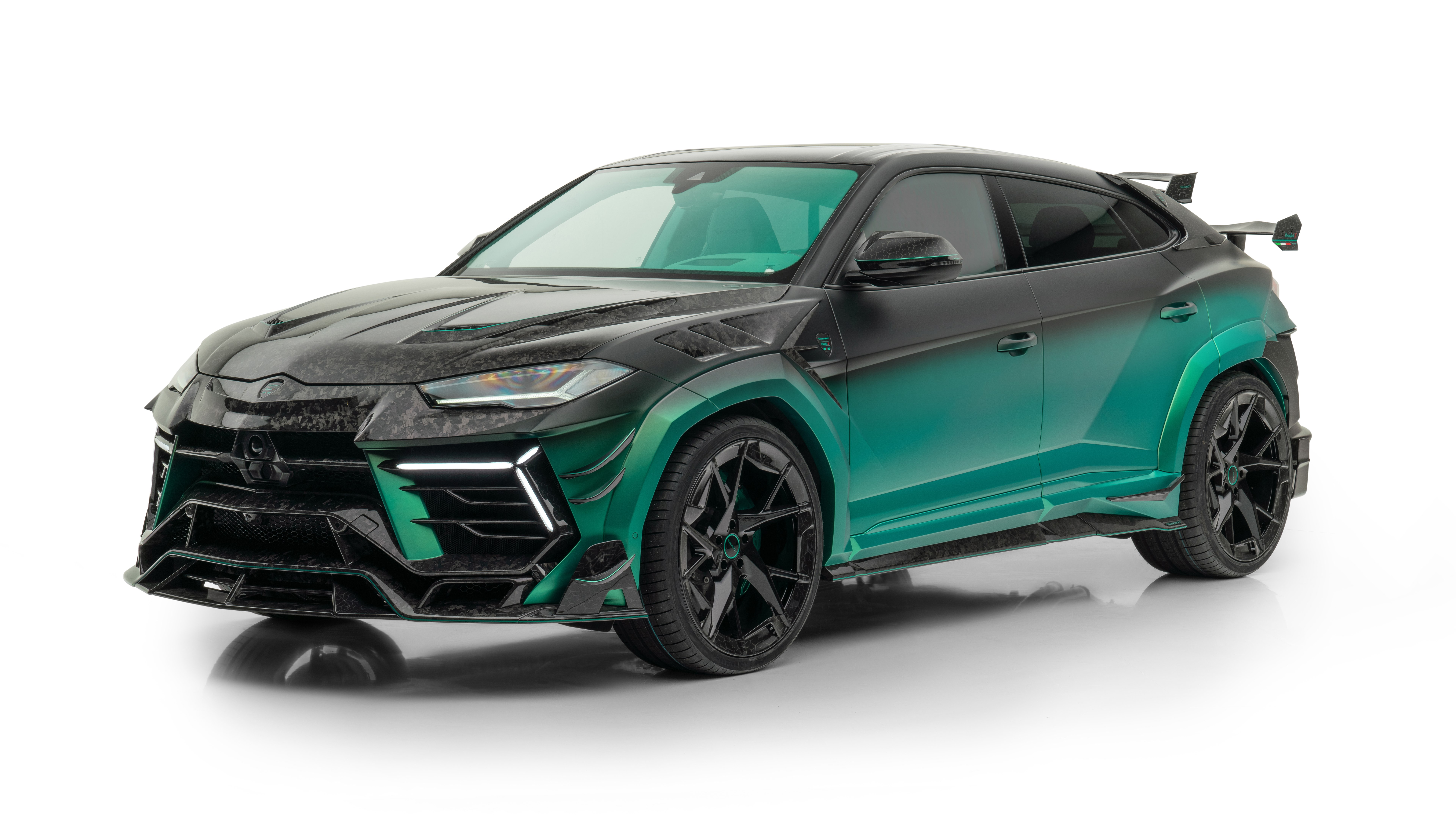Lamborghini Urus, Mansory Venatus S, 5K, 8K, Fundo branco