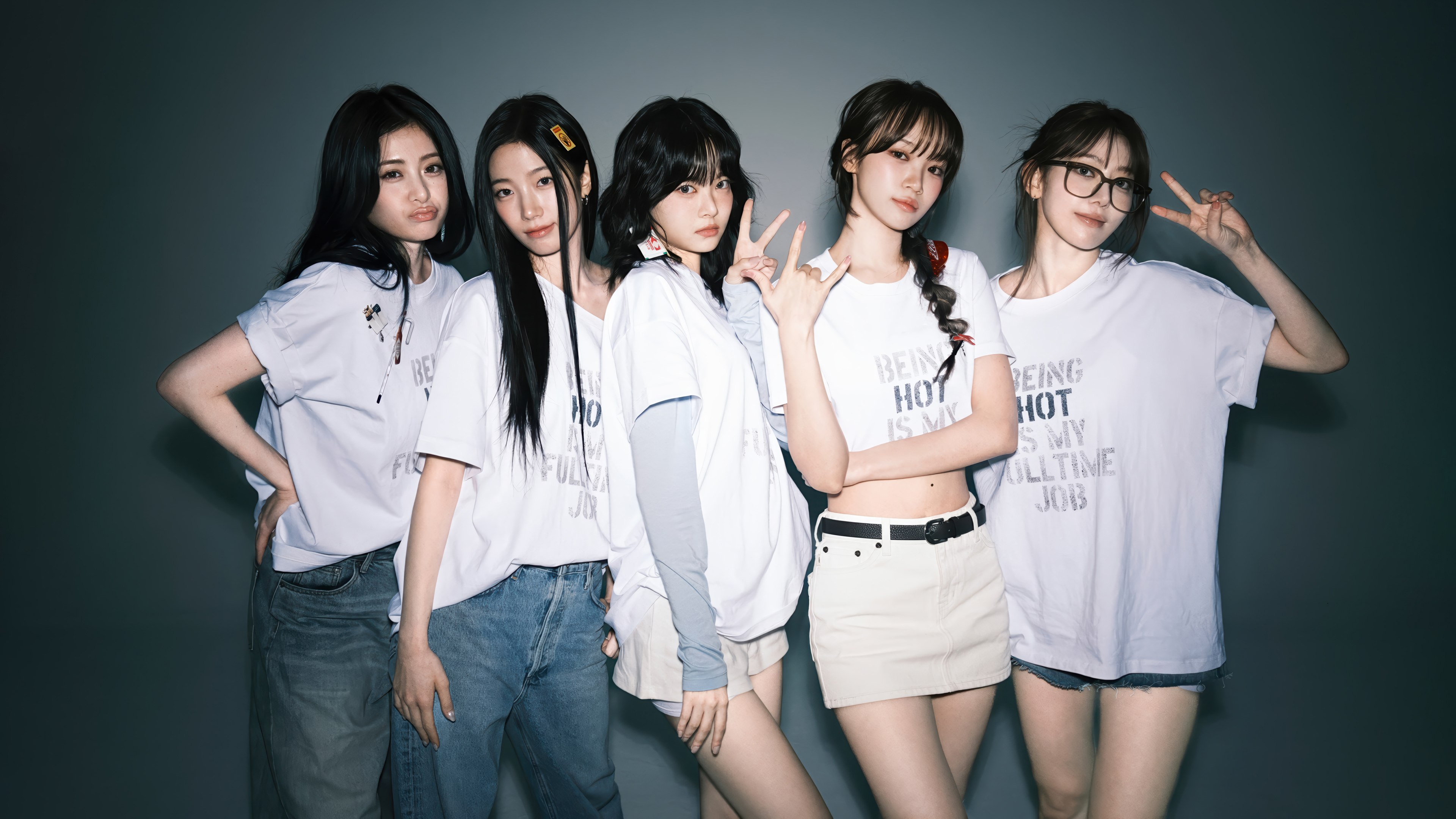 Le Sserafim, Hot, Sakura Miyawaki, Kim Chaewon, Huh Yunjin, Hong Eunchae, Kazuha