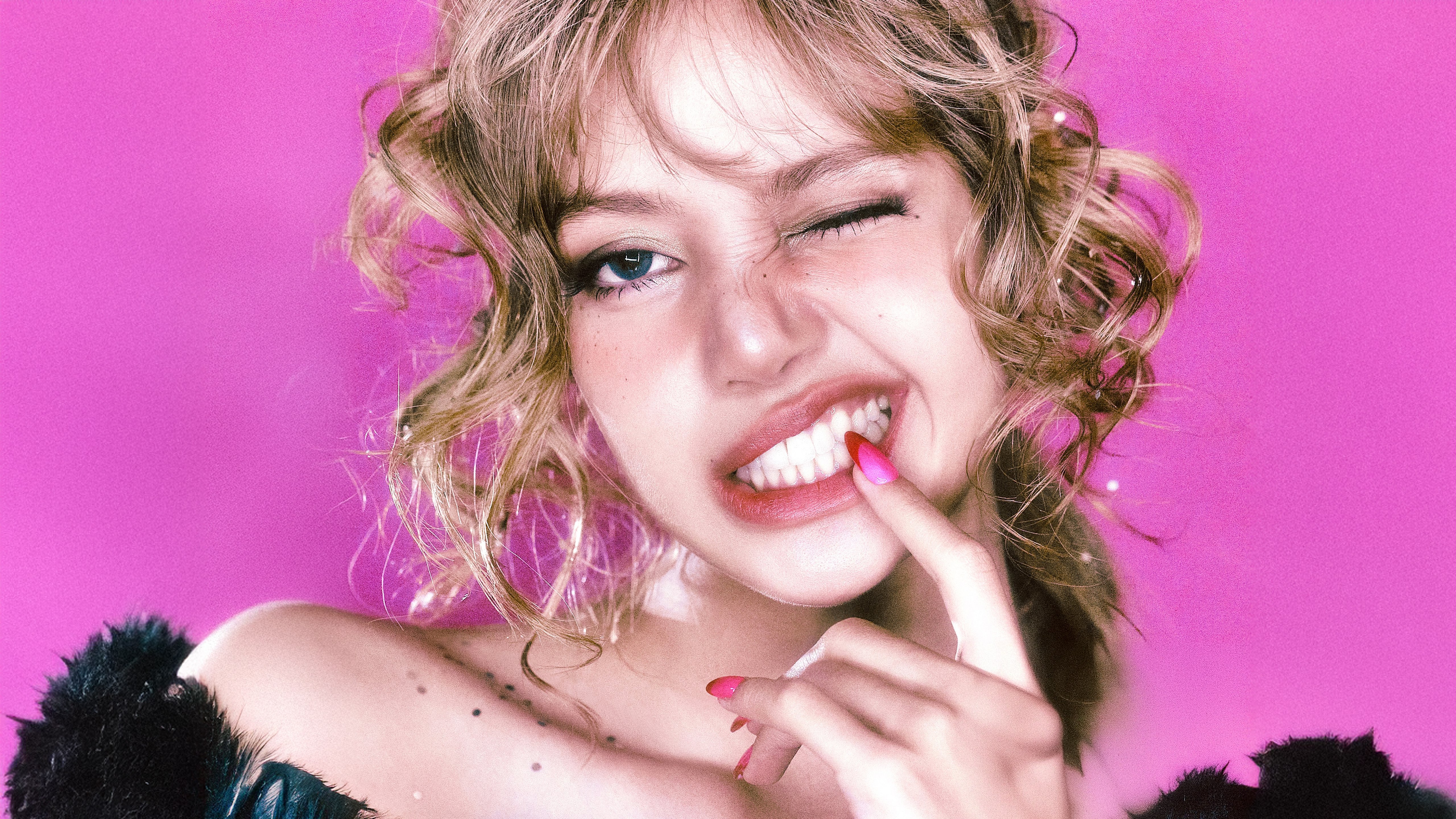 Lisa, Marie Claire Korea, Retrato, 5K, Fundo rosa