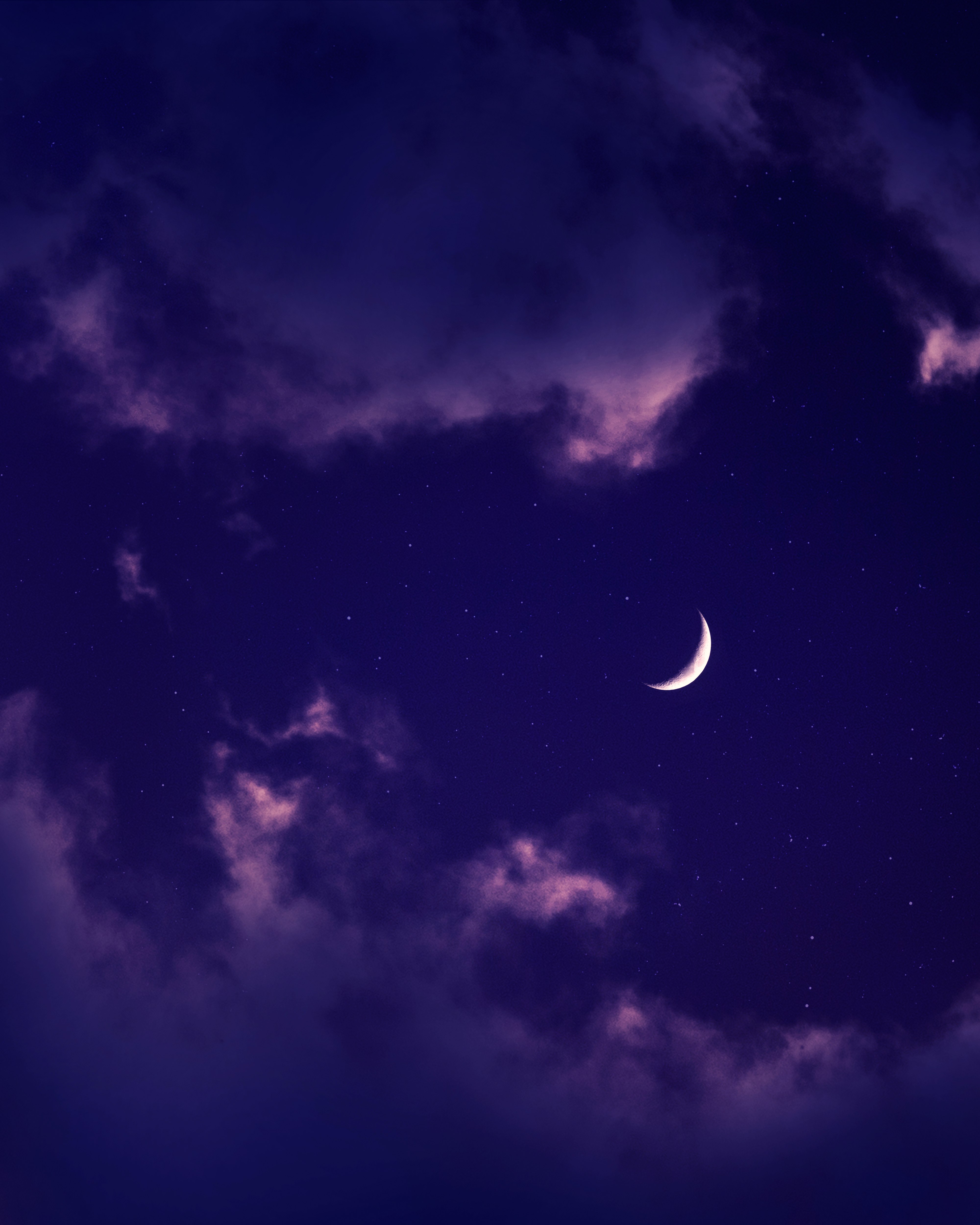 Lua crescente, Céu roxo, Estrelas, Estética