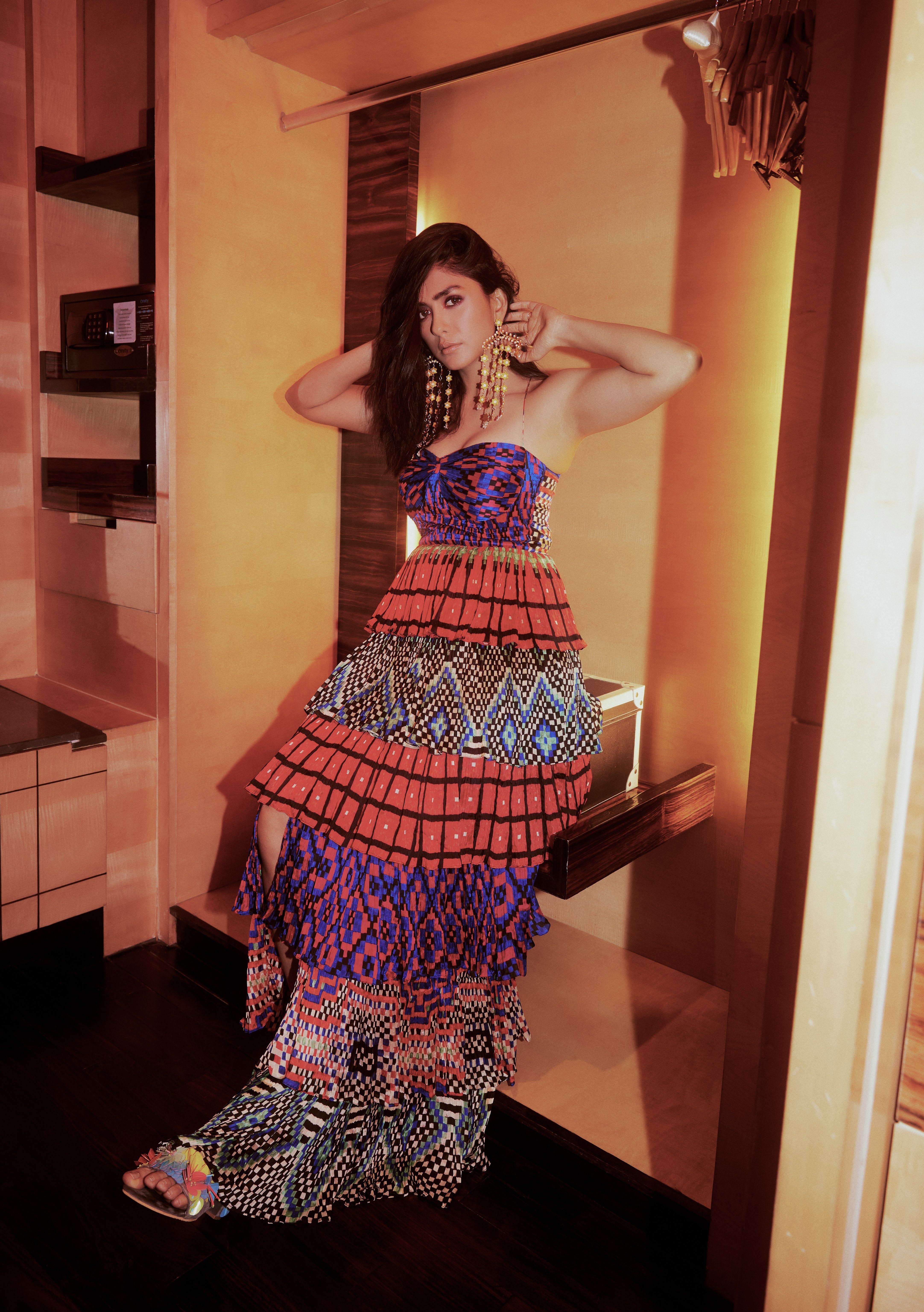 Mrunal Thakur, Atriz indiana, Celebridade de Bollywood