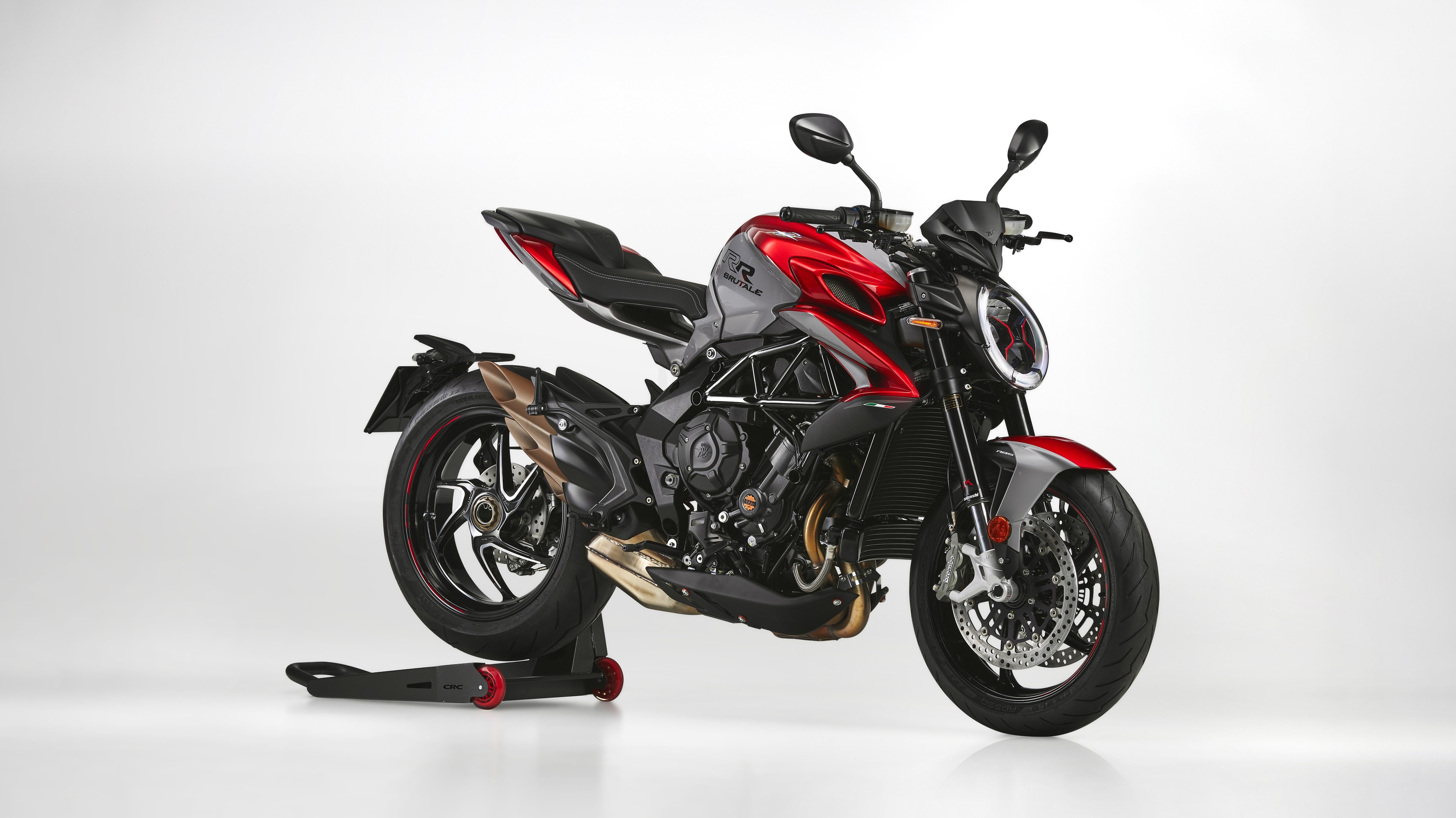 MV Agusta Brutale, 5K, 2021, Fundo branco