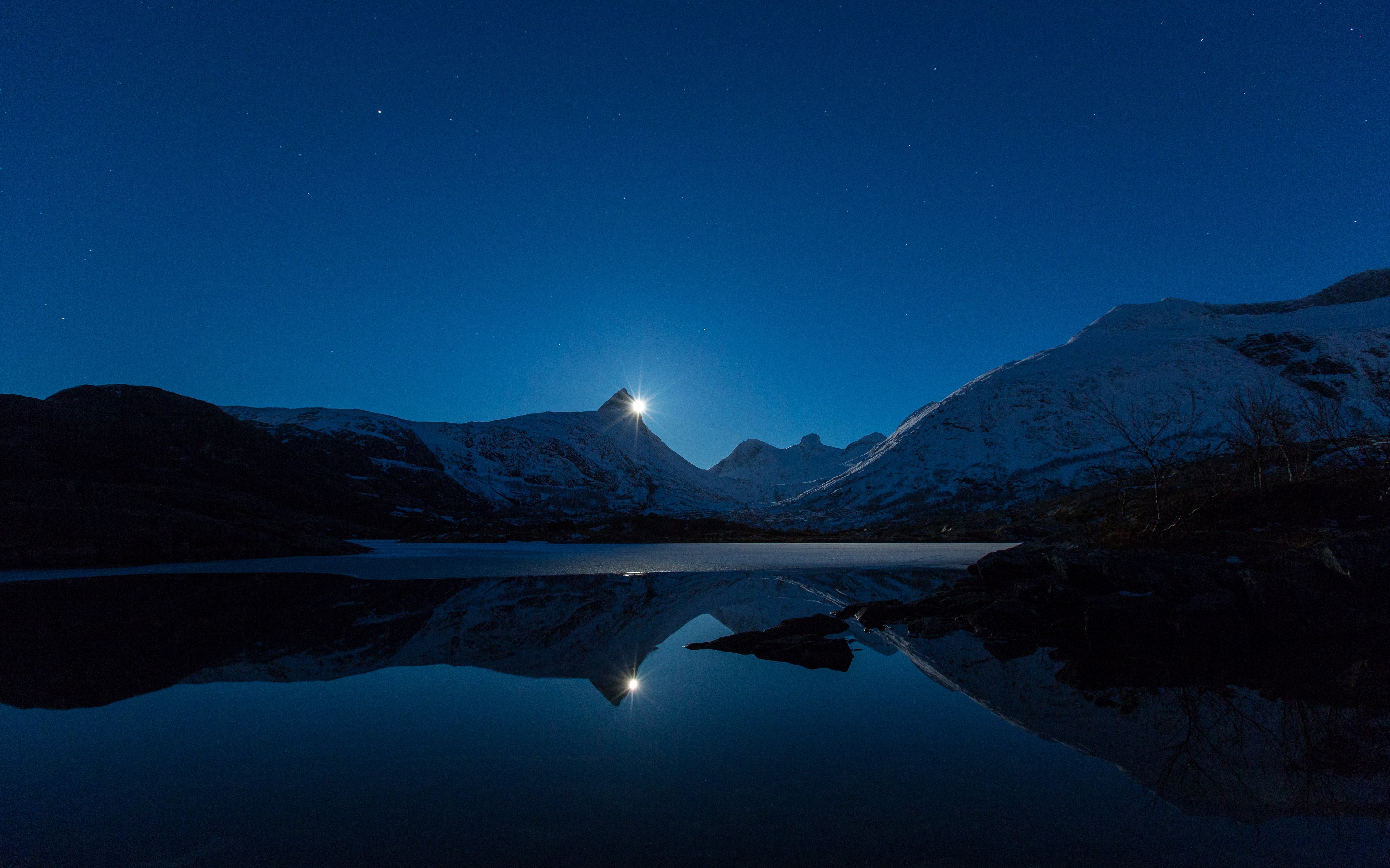 Nascer da lua, Céu azul, Montanhas, Coberto de neve, Lago, Paisagem, Reflexo, Período noturno, Crepúsculo, Longa exposição, 5K