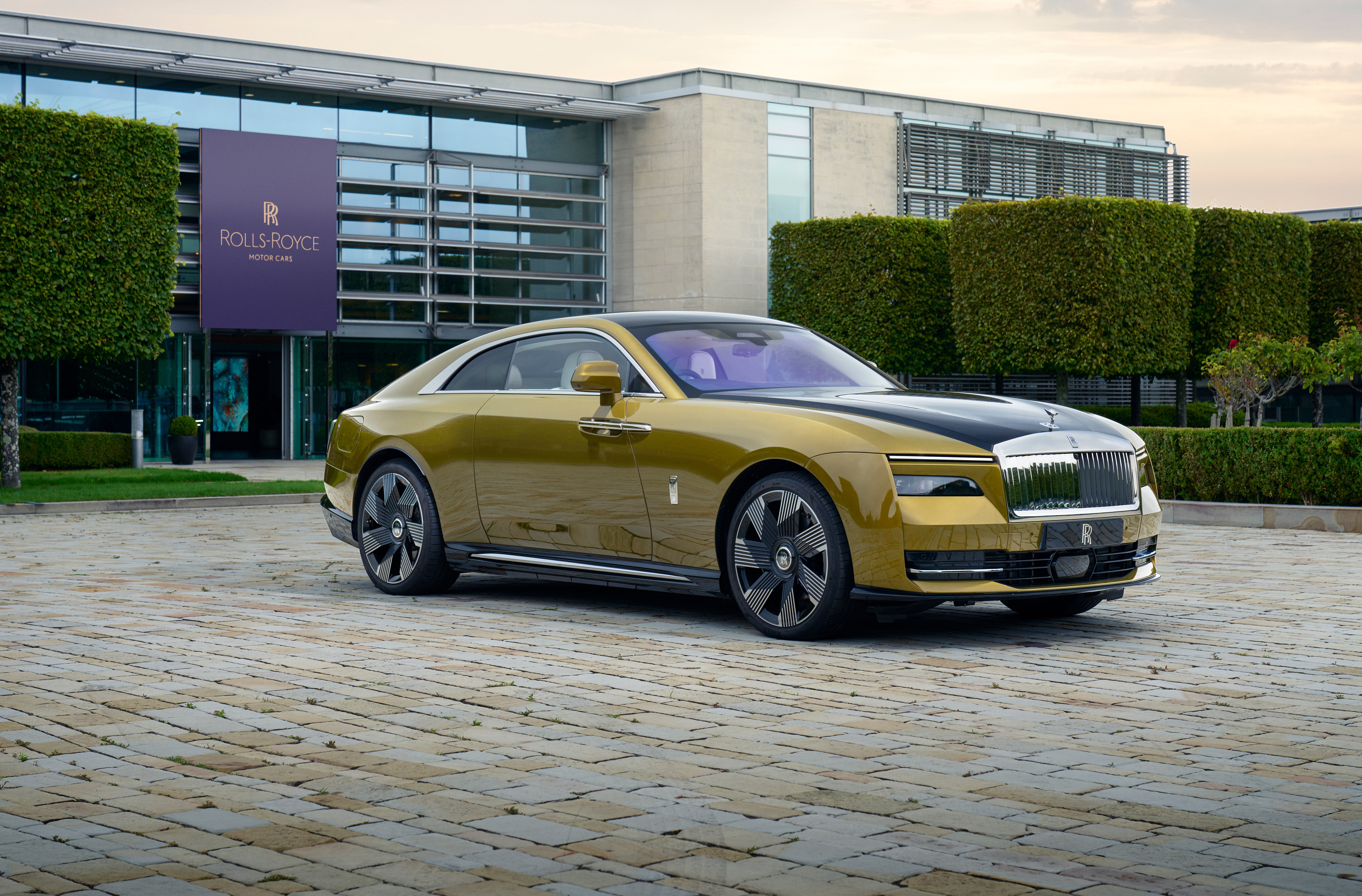 Rolls-Royce Spectre, 8K, 2024, Supercupê elétrico de luxo
