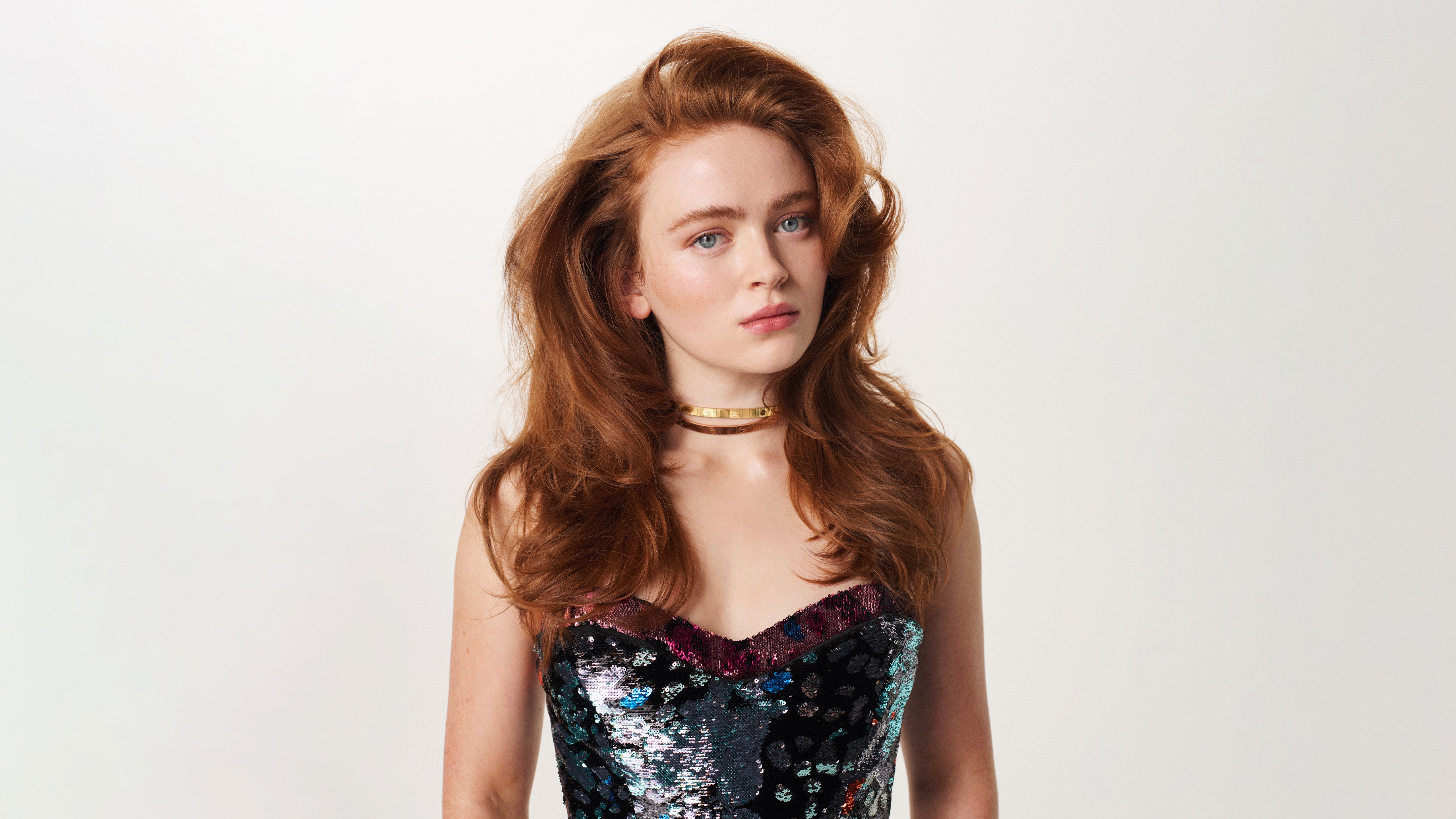 Sadie Sink, Fundo branco, Retrato, 5K