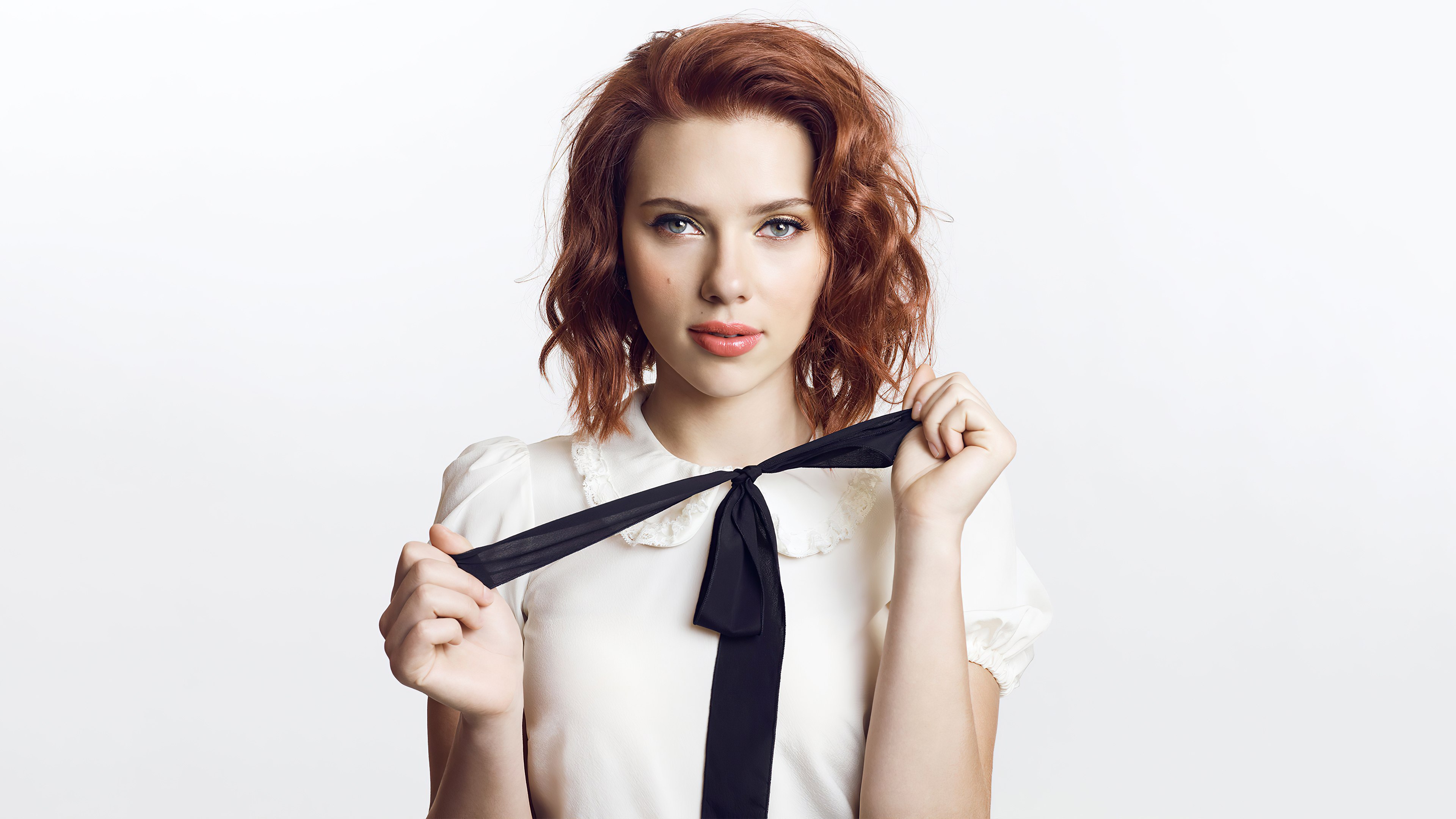 Scarlett Johansson, Fundo branco, Atriz americana