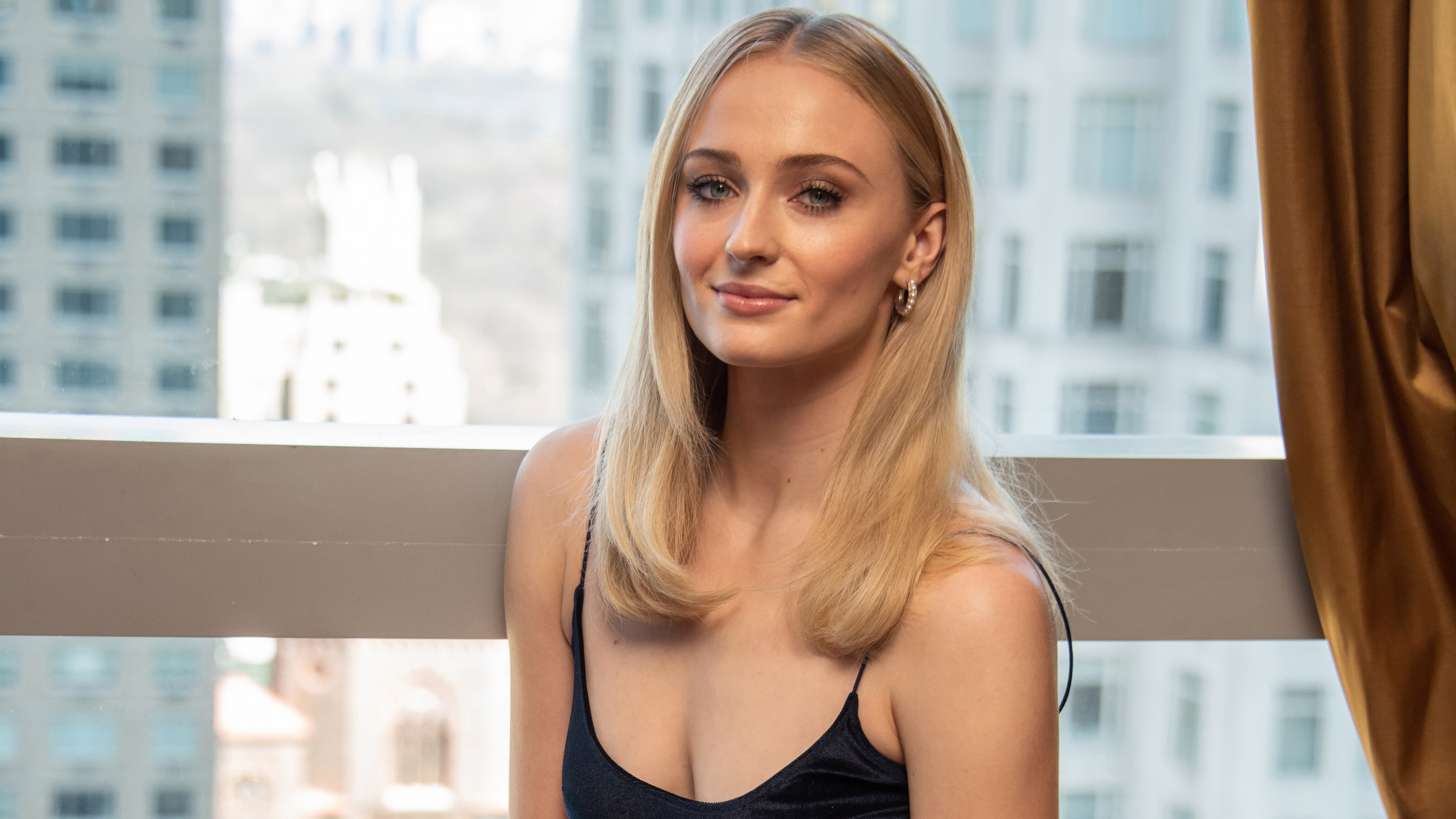 Sophie Turner, Sorrindo, 5K, Sessão de fotos