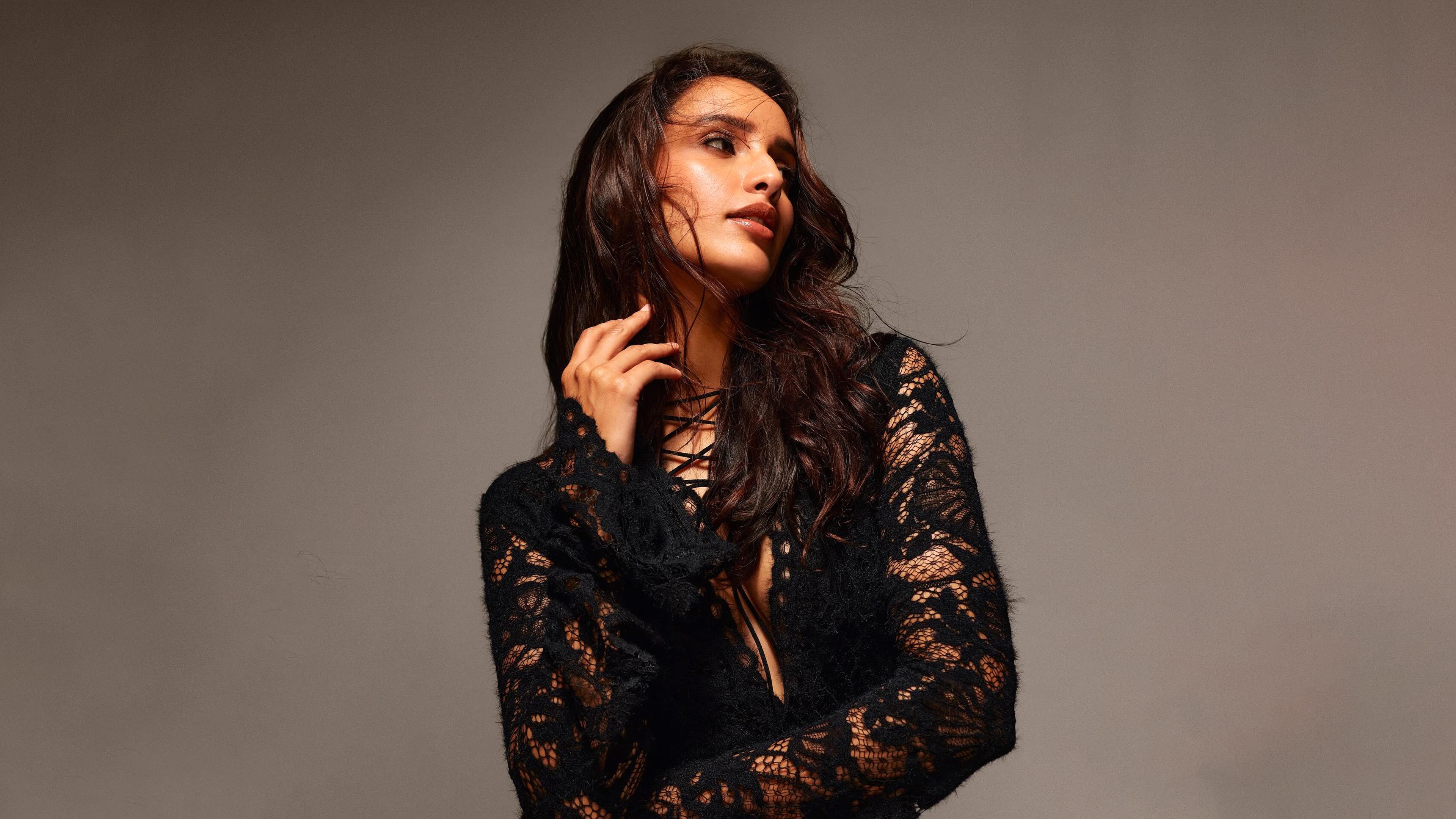 Tripti Dimri, Vestido preto, Atriz indiana