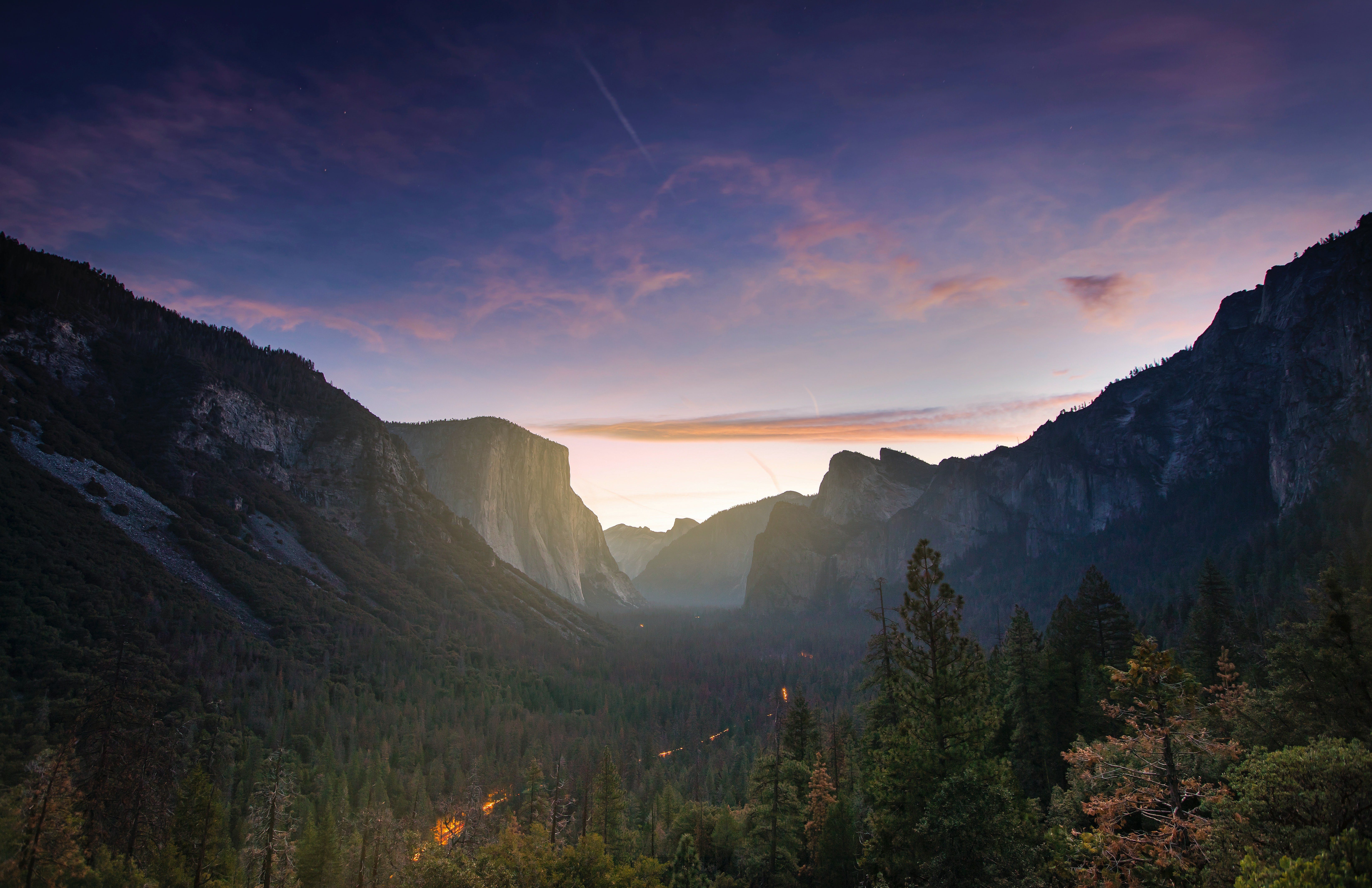 Vale de Yosemite, Cadeia de montanhas, Pinheiros, Amanhecer, Céu limpo, 5K